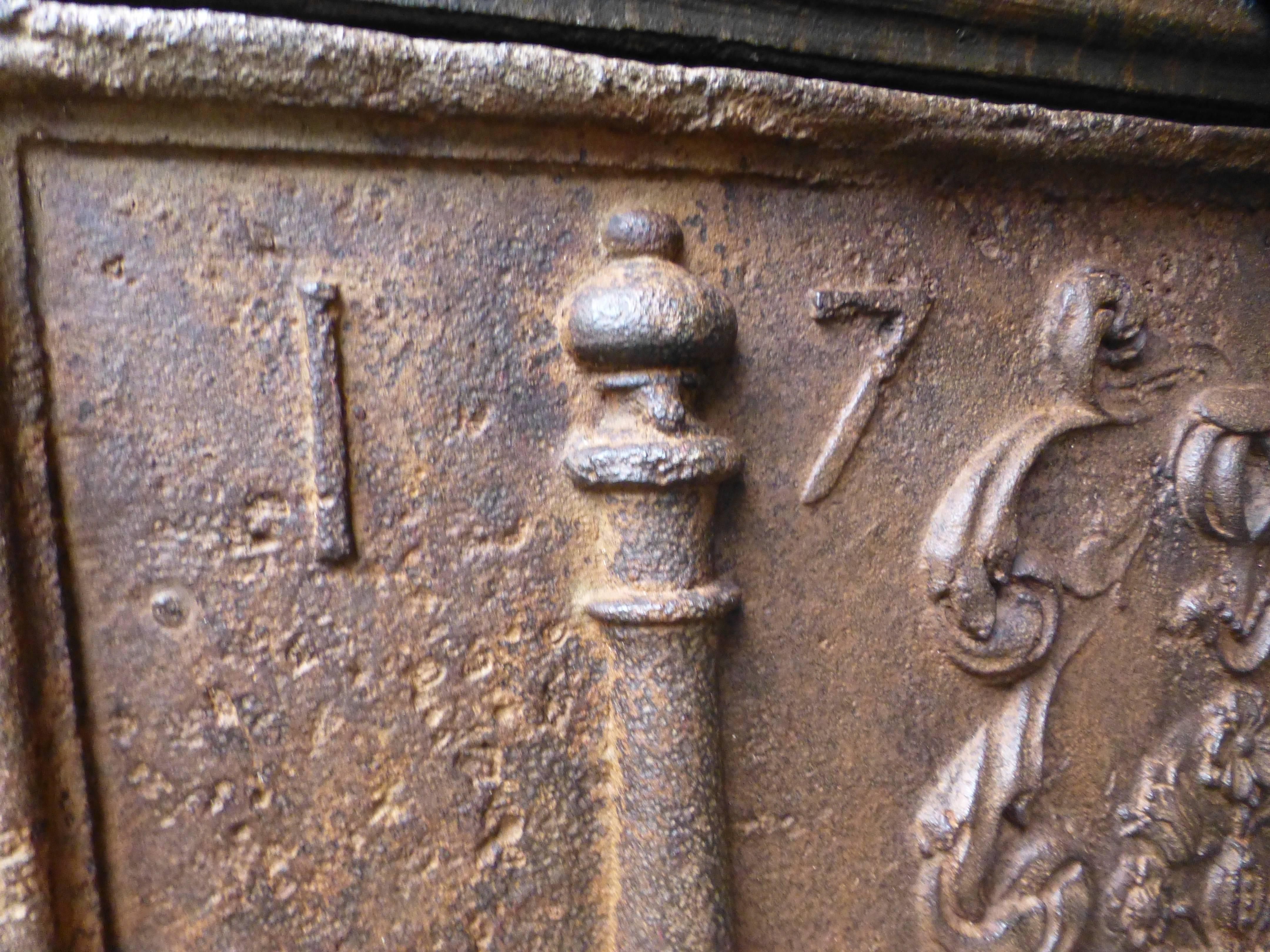 Louis XIV Magnificent French 'Coat of Arms' Fireback / Backsplash, Dated 1720 For Sale