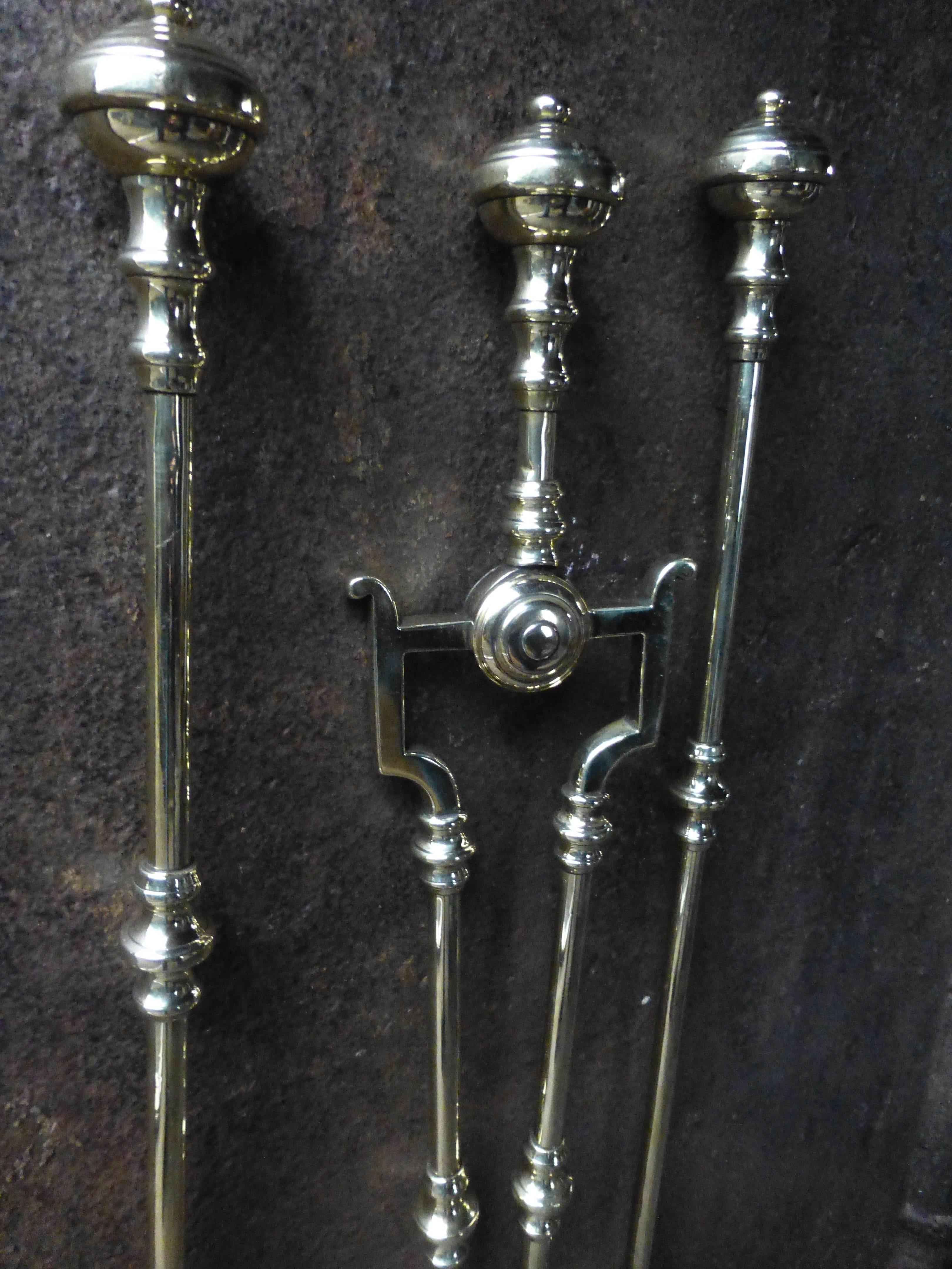 English Polished Brass Fireplace Tools or Fire Tools In Good Condition In Amerongen, NL