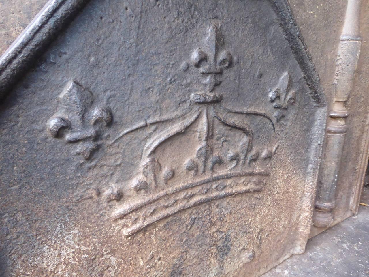 French 17th-18th Century 'Fleurs-de-Lis (Lillies)' Fireback
