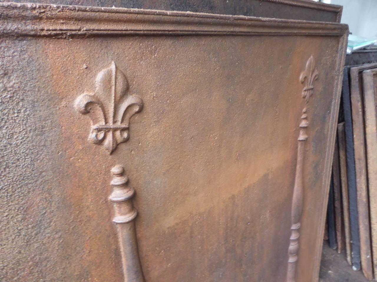 French 18th Century 'Pillars with Fleur-de-lis' Fireback