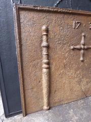 18th Century French 'Pillars of Hercules' Fireback / Backsplash