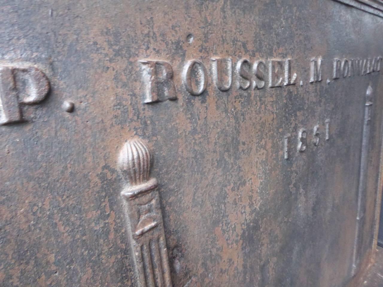 Plaque de cheminée / dosseret 'piliers' français ancien du 19ème siècle Bon état - En vente à Amerongen, NL