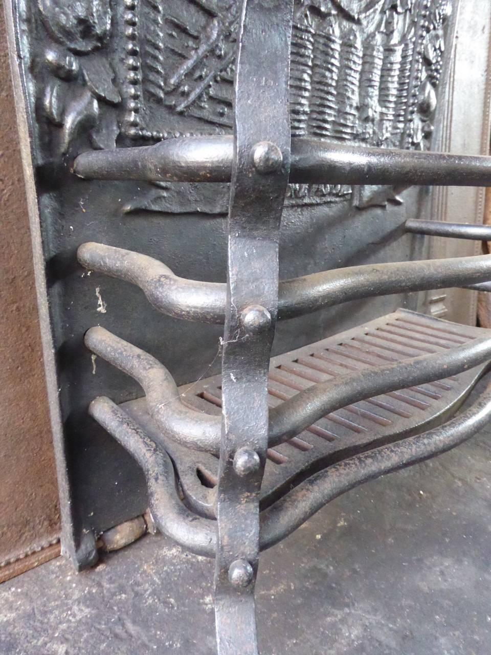 19th Century Dutch Fire Grate, Fire Basket In Good Condition In Amerongen, NL