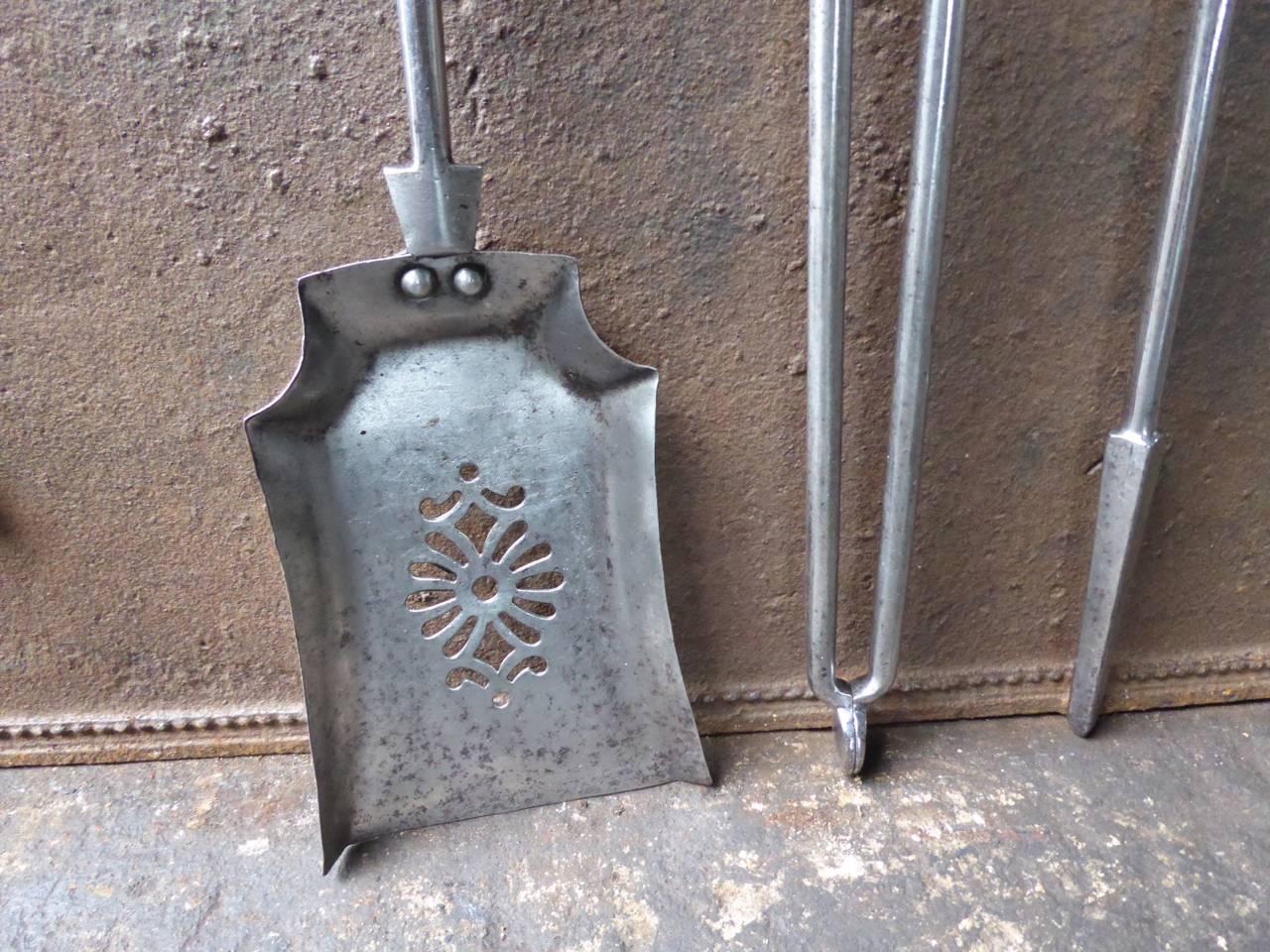 Steel 19th Century English Fire Tools - Fireplace Tool Set For Sale