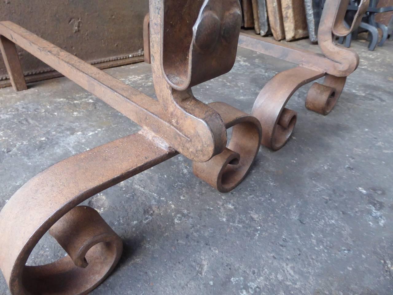 Cani a coppa o Andirons in ferro battuto francese In condizioni buone in vendita a Soest, NL
