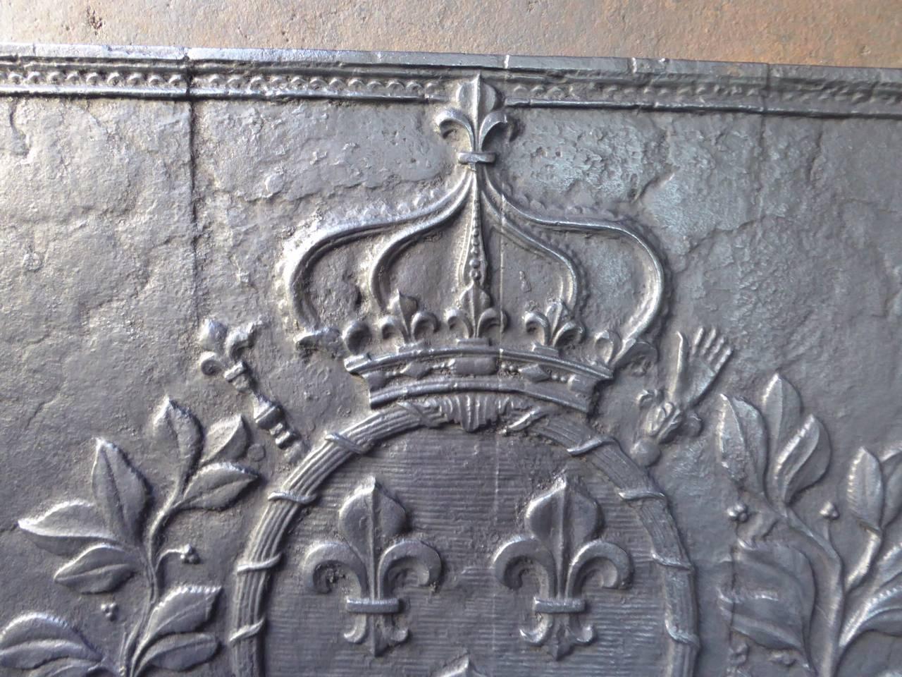 18th Century French 'Arms of France' Fireback In Good Condition In Amerongen, NL