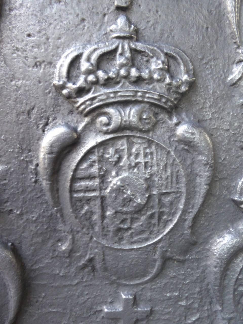 17th-18th Century French 'Arms of Loraine' Fireback / Backsplash In Good Condition For Sale In Amerongen, NL