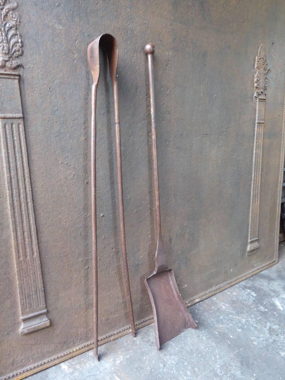 18th century French fire tools or fire irons made of wrought iron.

We have a unique and specialized collection of antique and used fireplace accessories consisting of more than 1000 listings at 1stdibs. Amongst others, we always have 300+