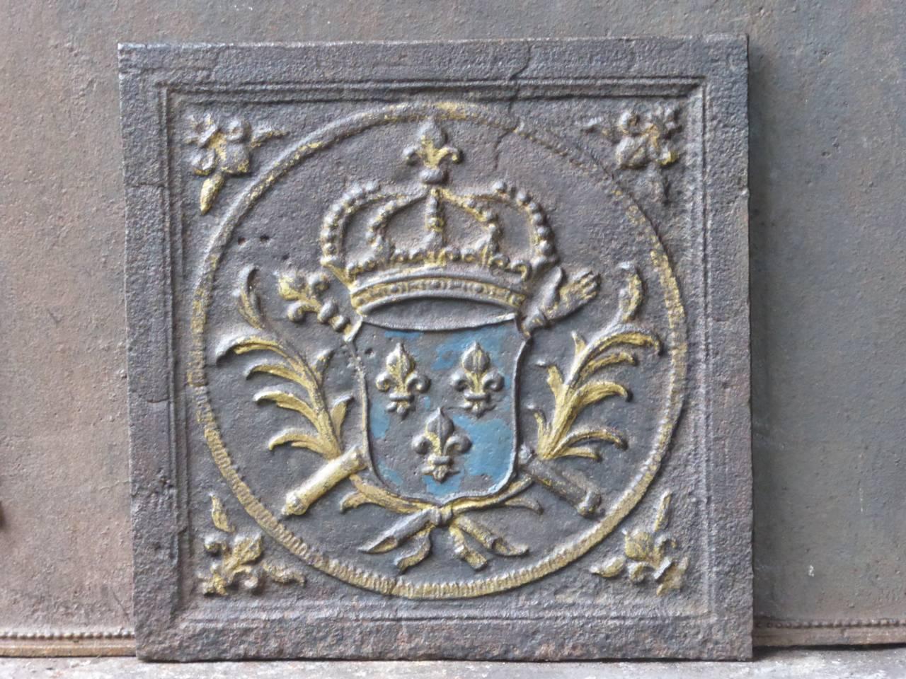 18th-19th century French fireback with the arms of France. Coat of arms of the House of Bourbon, an originally French royal house that became a major dynasty in Europe. It delivered kings for Spain (Navarra), France, both Sicilies and Parma. Bourbon