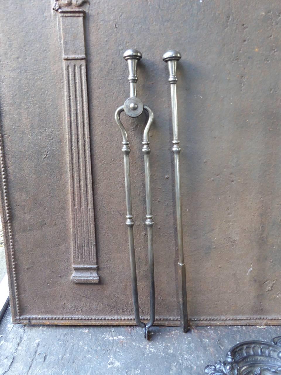 18th - 19th Century English Georgian Fireplace Tools of Fire Tools In Good Condition For Sale In Amerongen, NL
