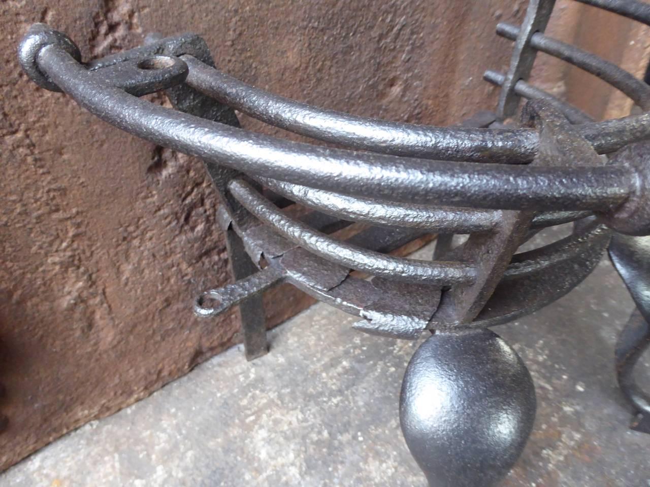 18th Century Dutch Fireplace Grate or Fire Basket For Sale 1