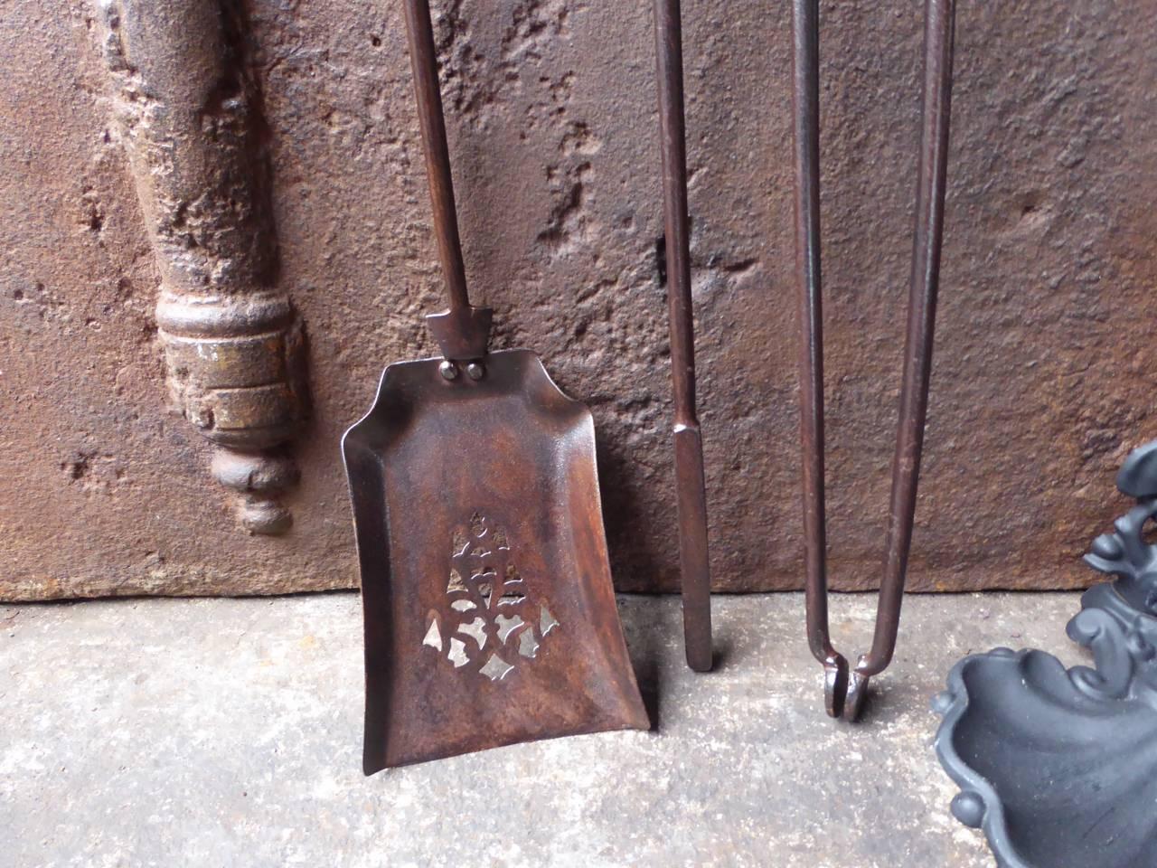 Ensemble d'outils de cheminée ou d'outils pour le feu, 19e siècle en vente 1