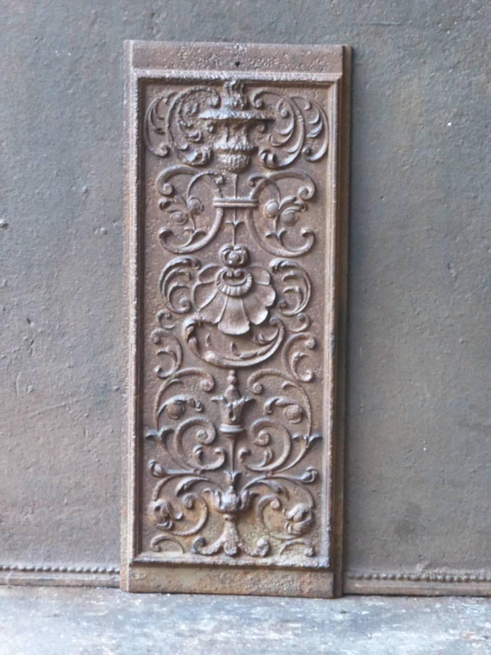 18th century French fireplace fireback with decorations.

We have a unique and specialized collection of antique and used fireplace accessories consisting of more than 1000 listings at 1stdibs. Amongst others, we always have 300+ firebacks, 250+