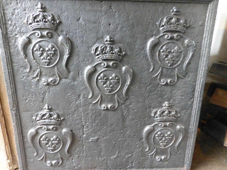 Louis XV Magnificent 18th C. Fireback / Backsplash with Five Coats of Arms of France For Sale