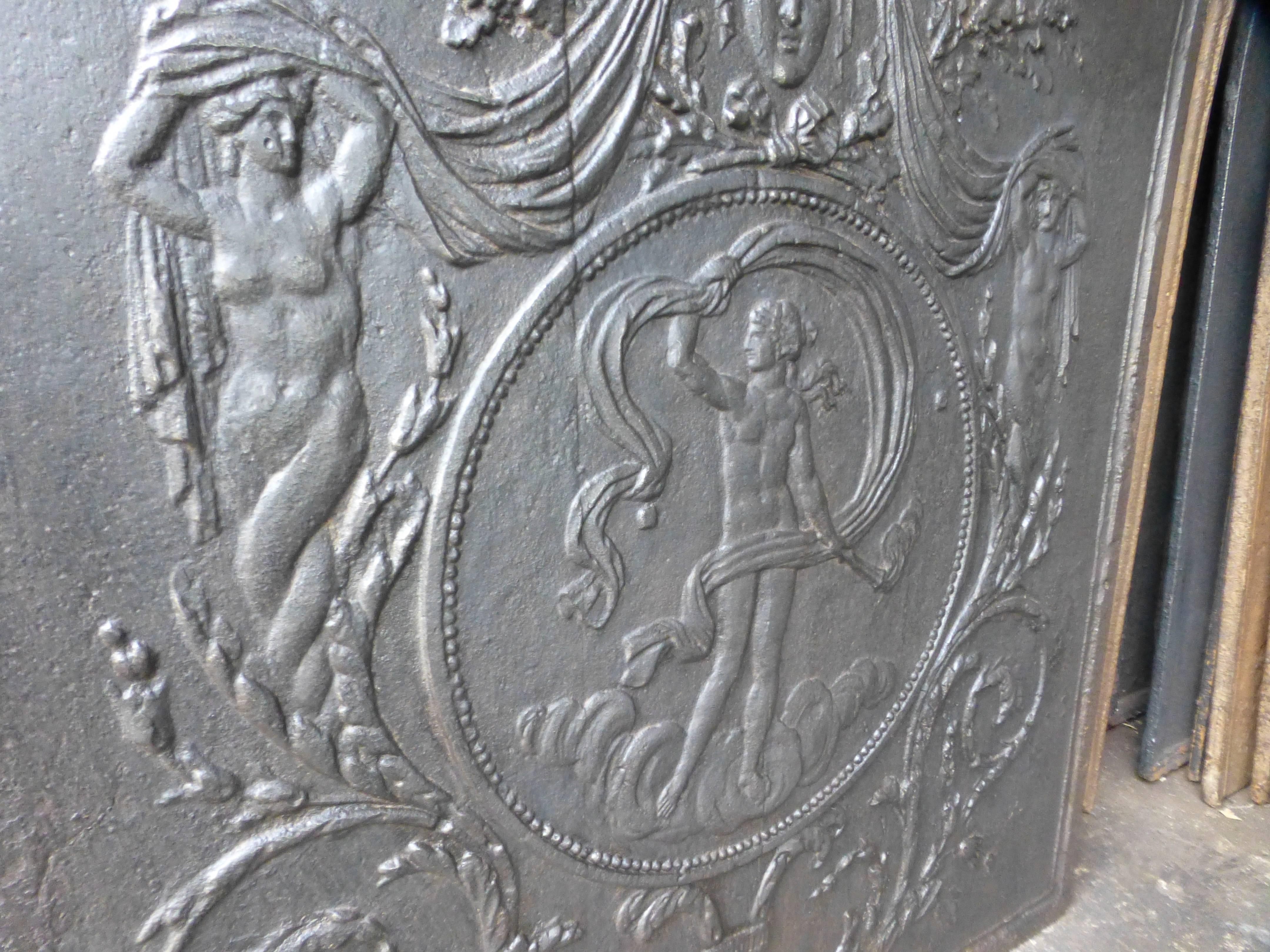 Antique French Fireback with Goddess Venus, 18th Century In Good Condition For Sale In Amerongen, NL