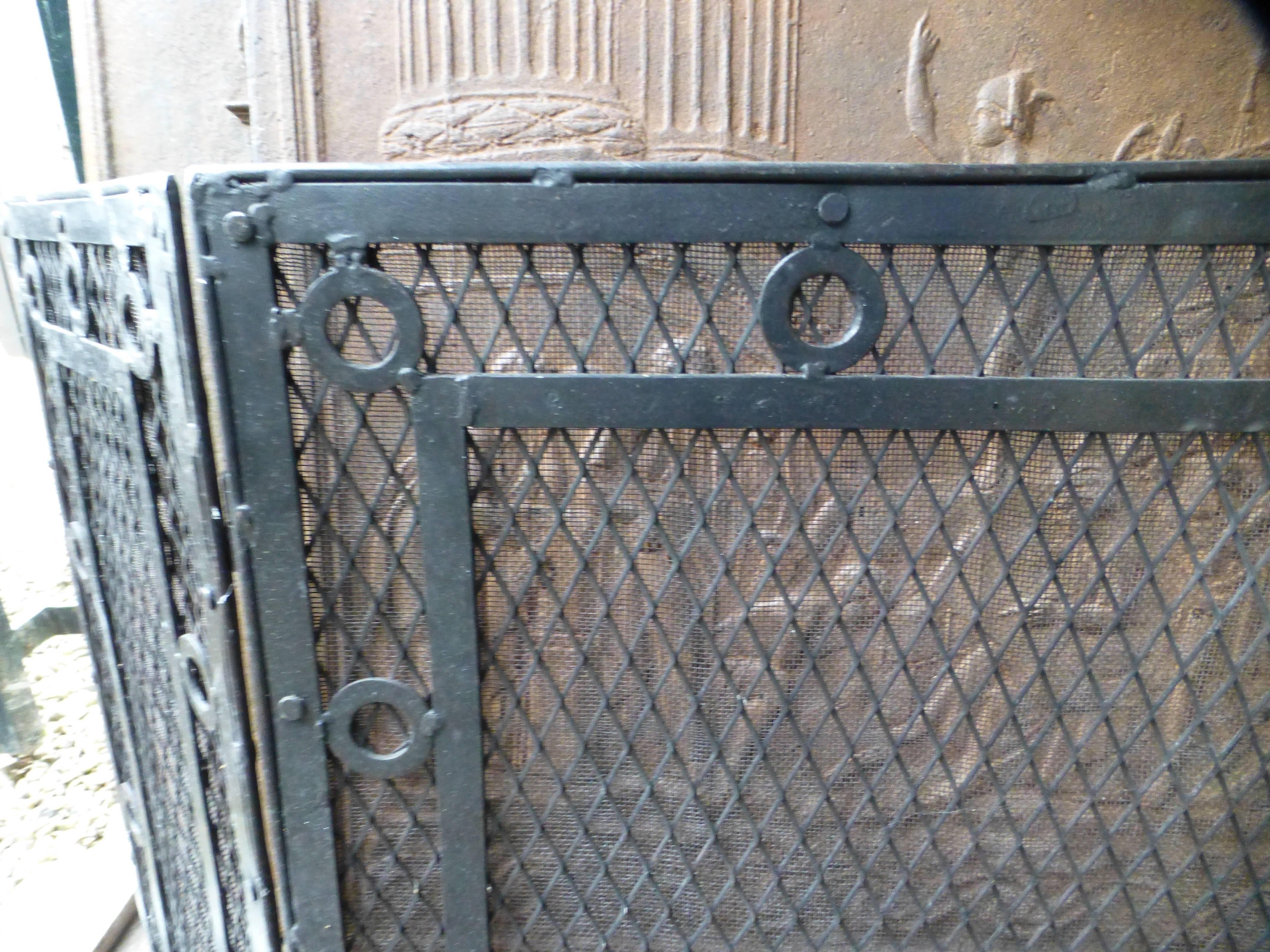 Dutch Iron Fire Screen