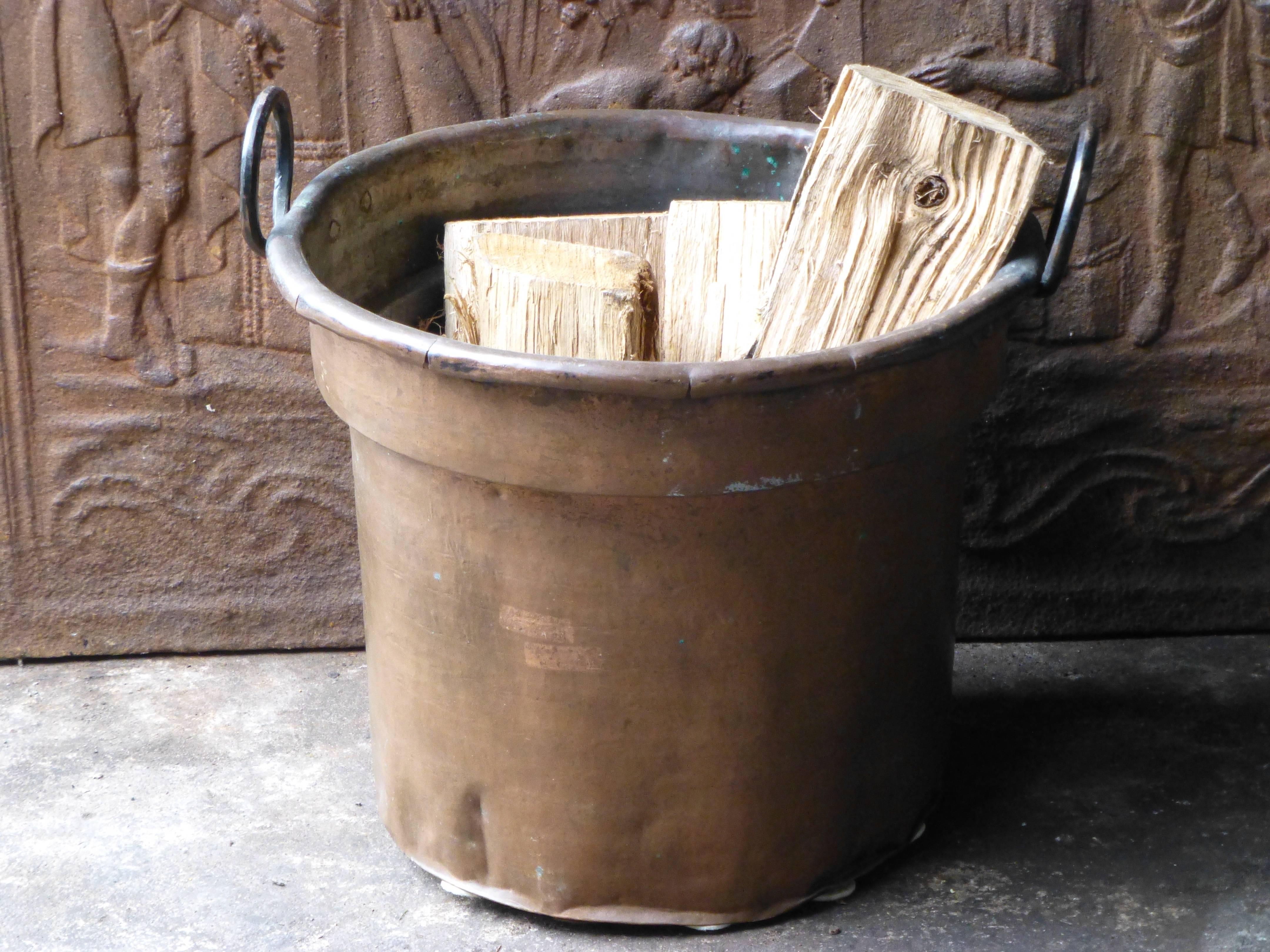 Leñero de cobre holandés del siglo XIX, papelera para leña en venta 1