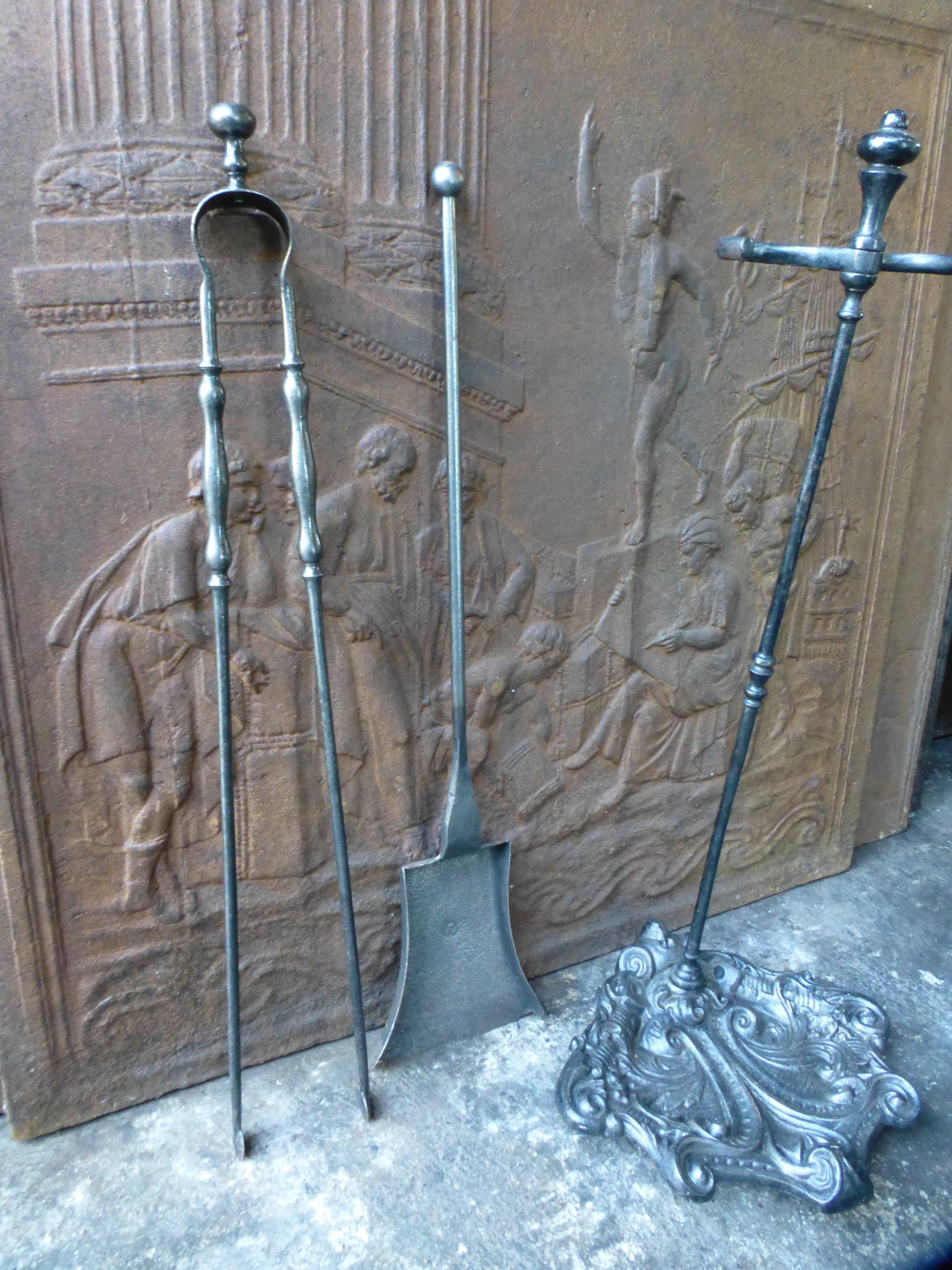 19th Century Set of Fireplace Tools And Stand In Good Condition In Amerongen, NL