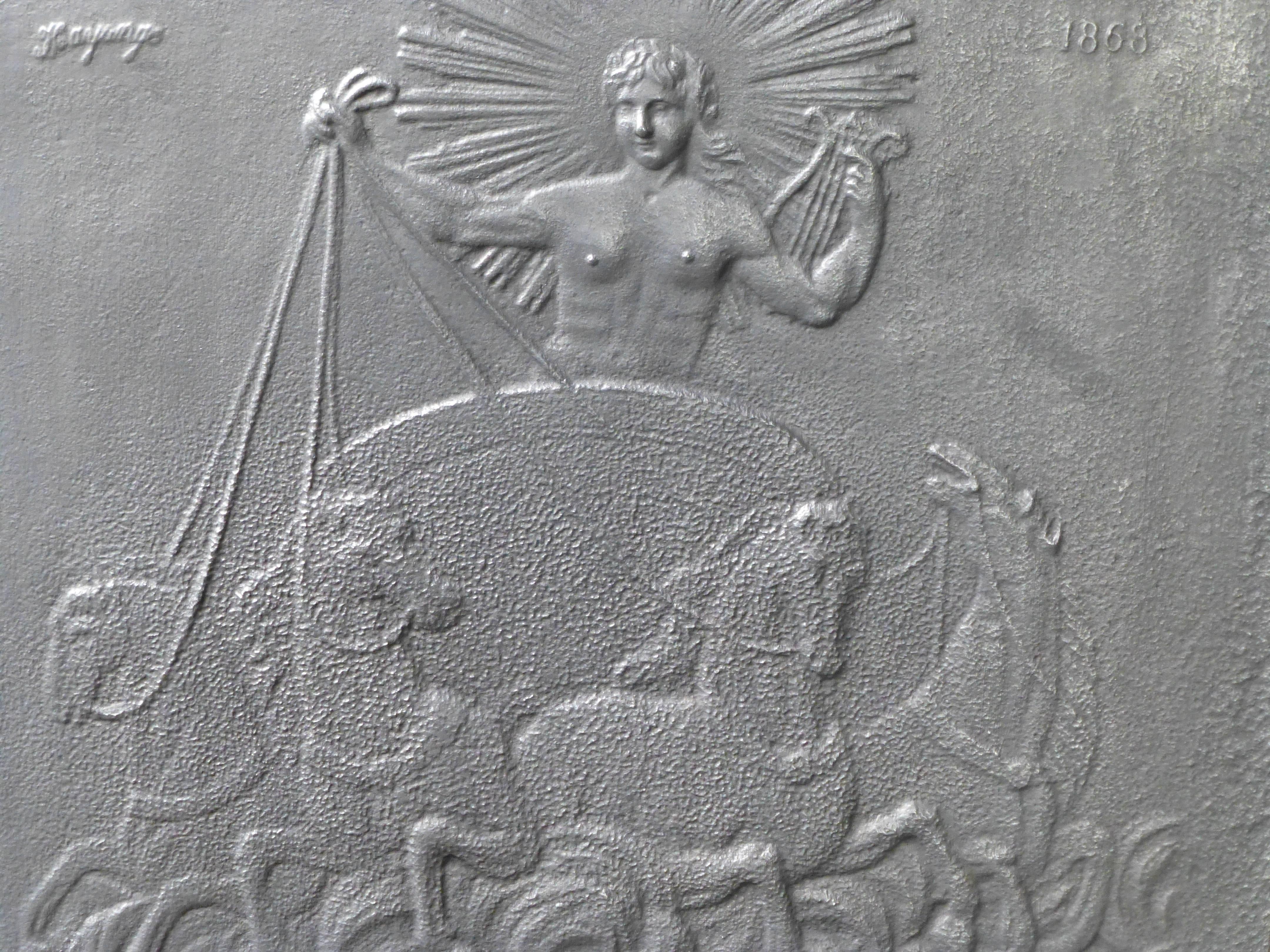 Apollo was god of light, sun, truth, prophecy, music and joy. Also the saving God, both in emergency caused by an epidemic or an invasion of enemies, as in any other emergency.

Fireback was cast in 1868 in the famous foundry of Hayange, Northern