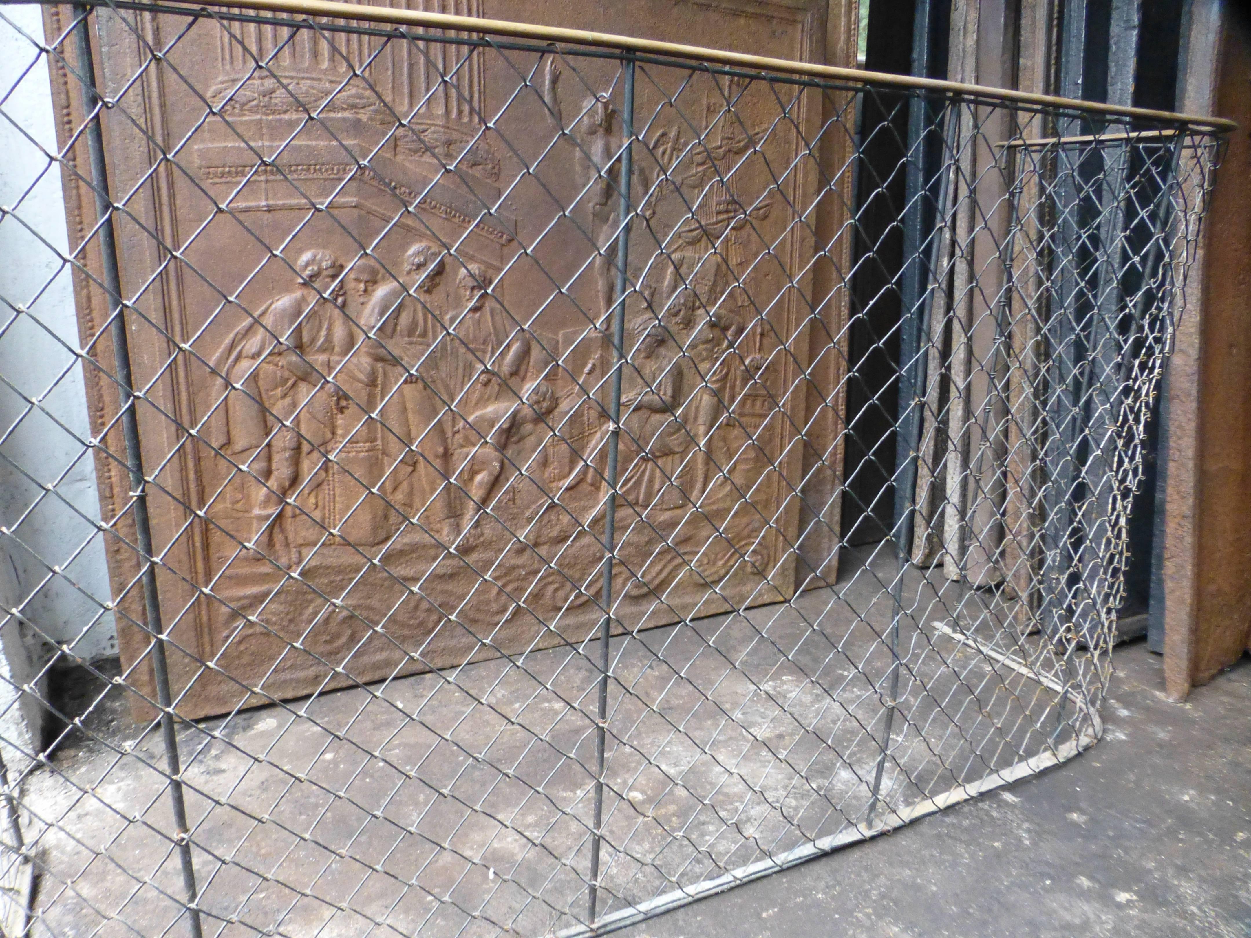 19th Century Brass and Iron Fireplace Guard, Fire Guard In Good Condition In Amerongen, Amerongen