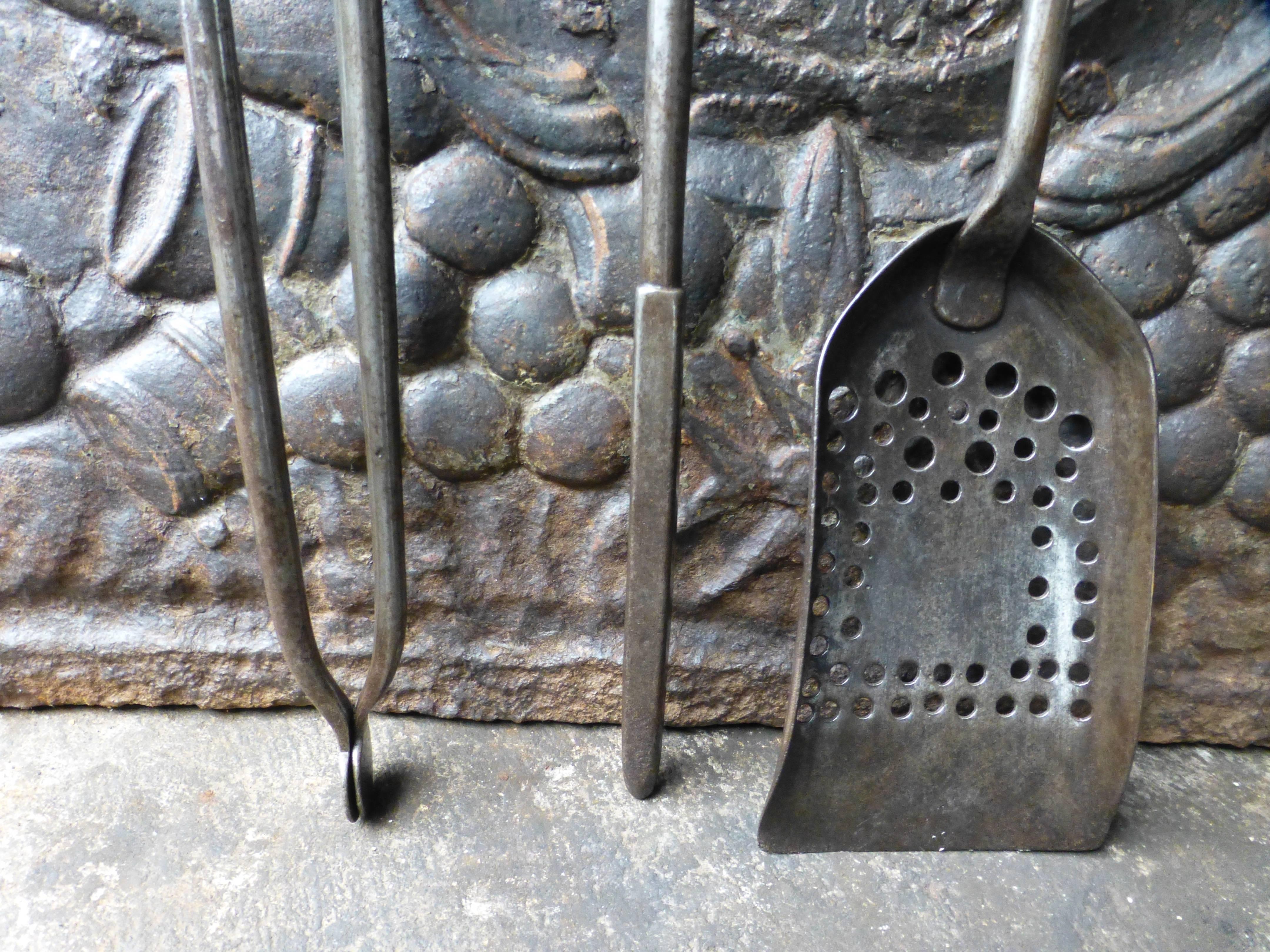 Ensemble d'outils de cheminée en acier poli et bronze en vente 1