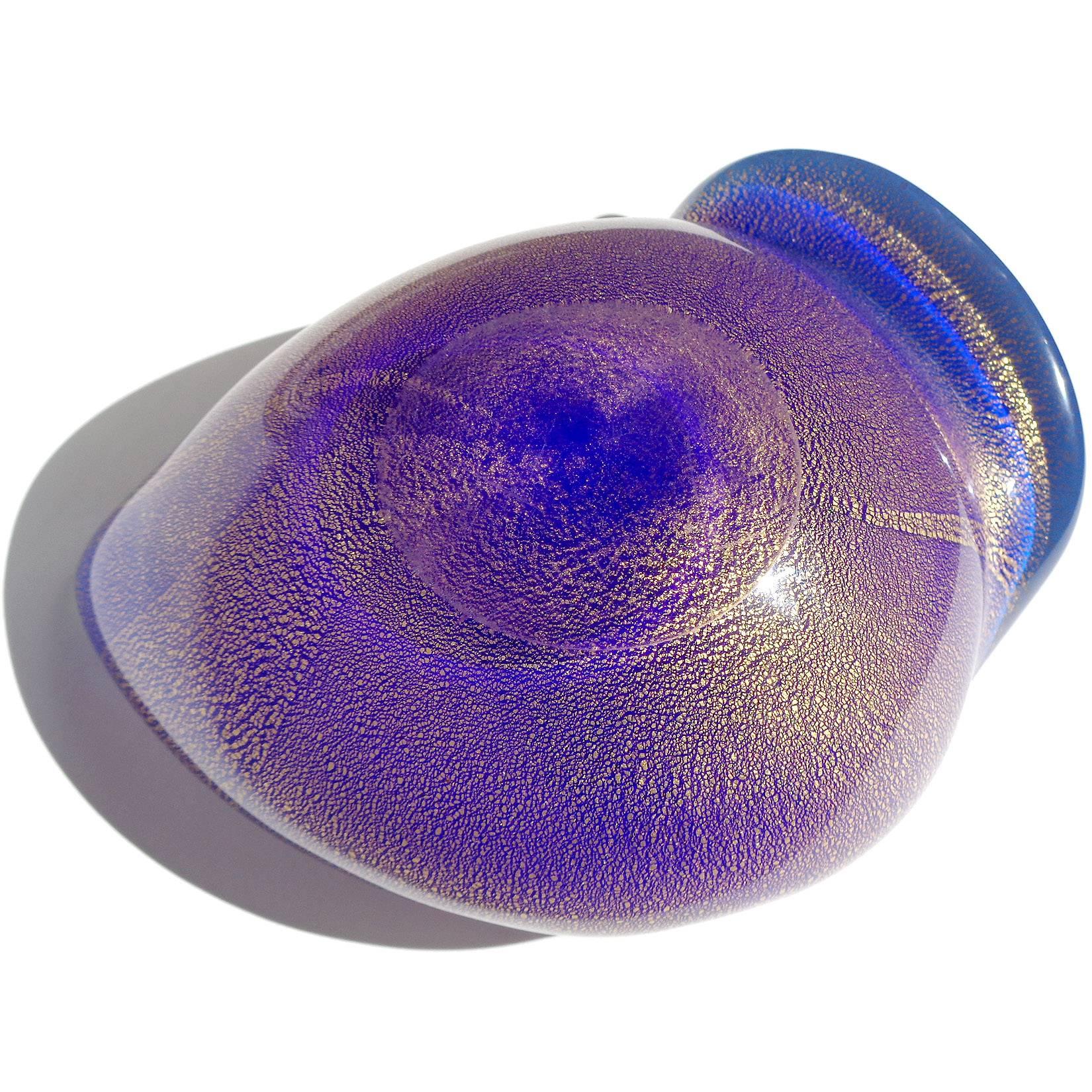 Archimede Seguso Murano Cobalt Aqua Gold Flecks Italian Art Glass Bowl In Excellent Condition In Kissimmee, FL