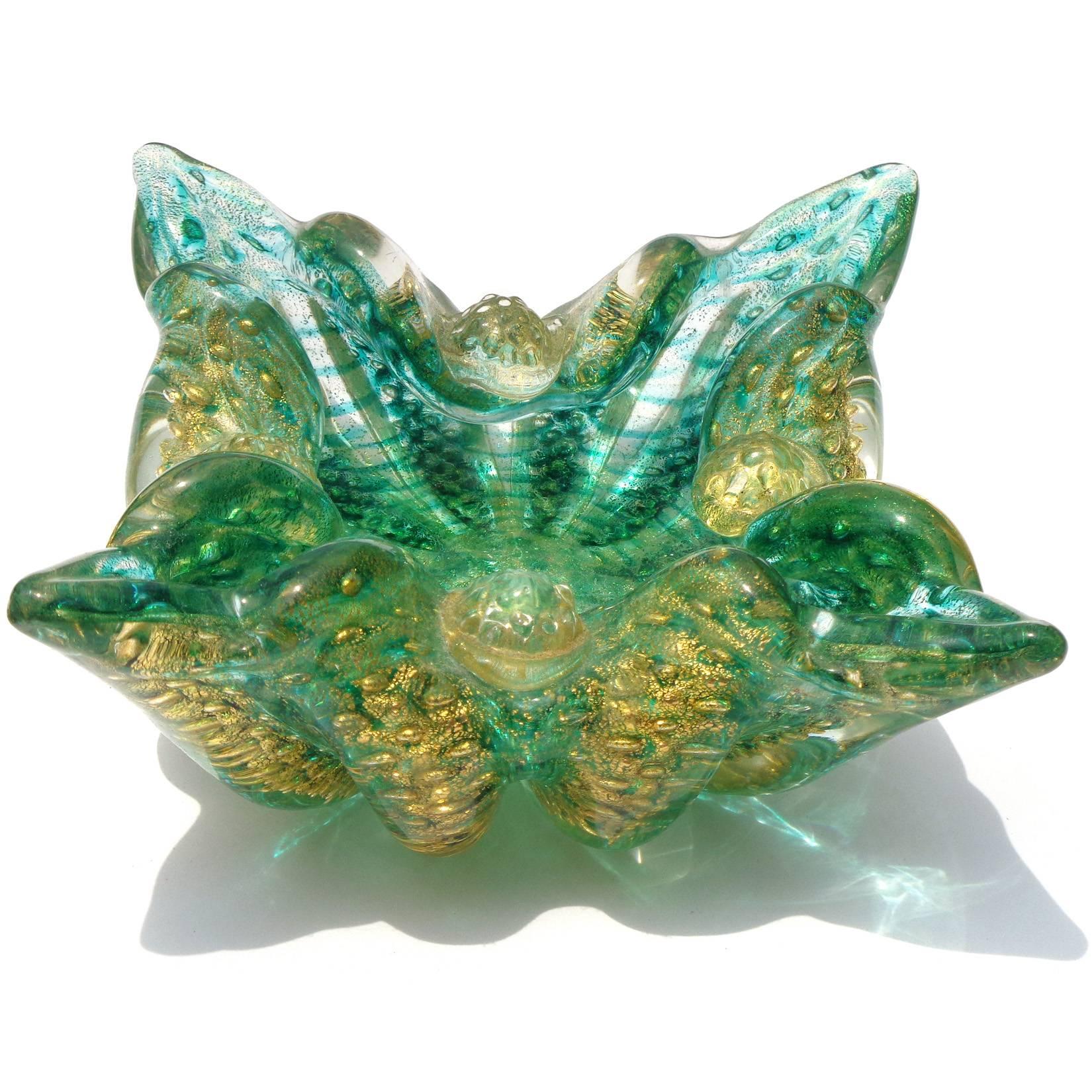 Free shipping worldwide! See details below description.

Beautiful and large Murano hand blown green and gold flecks art glass spike tip bowl with berry decoration. Documented to the Barovier e Toso company, in the 