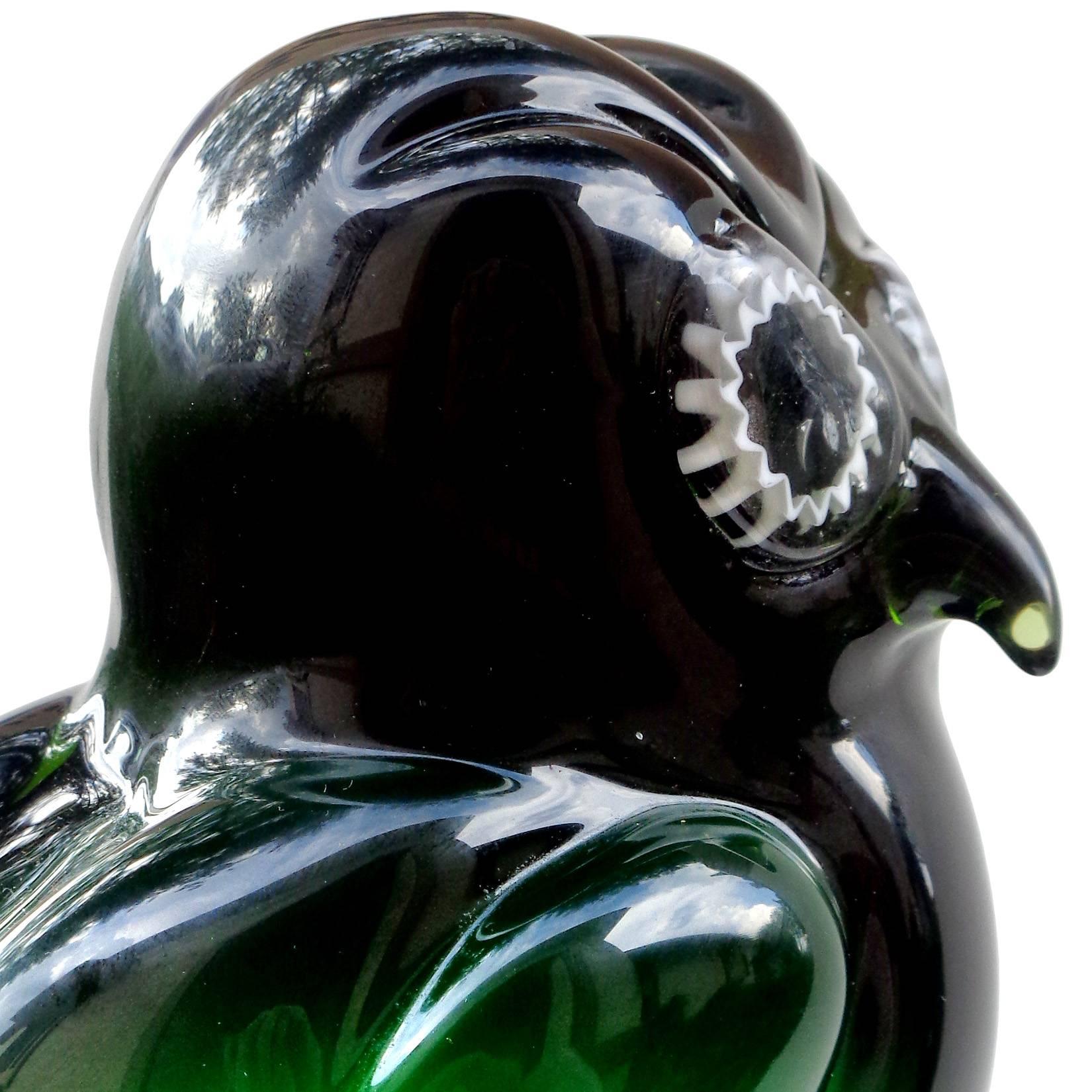 Mid-Century Modern Salviati Murano Green Murrine Eyes Italian Art Glass Owl Bird Sculpture