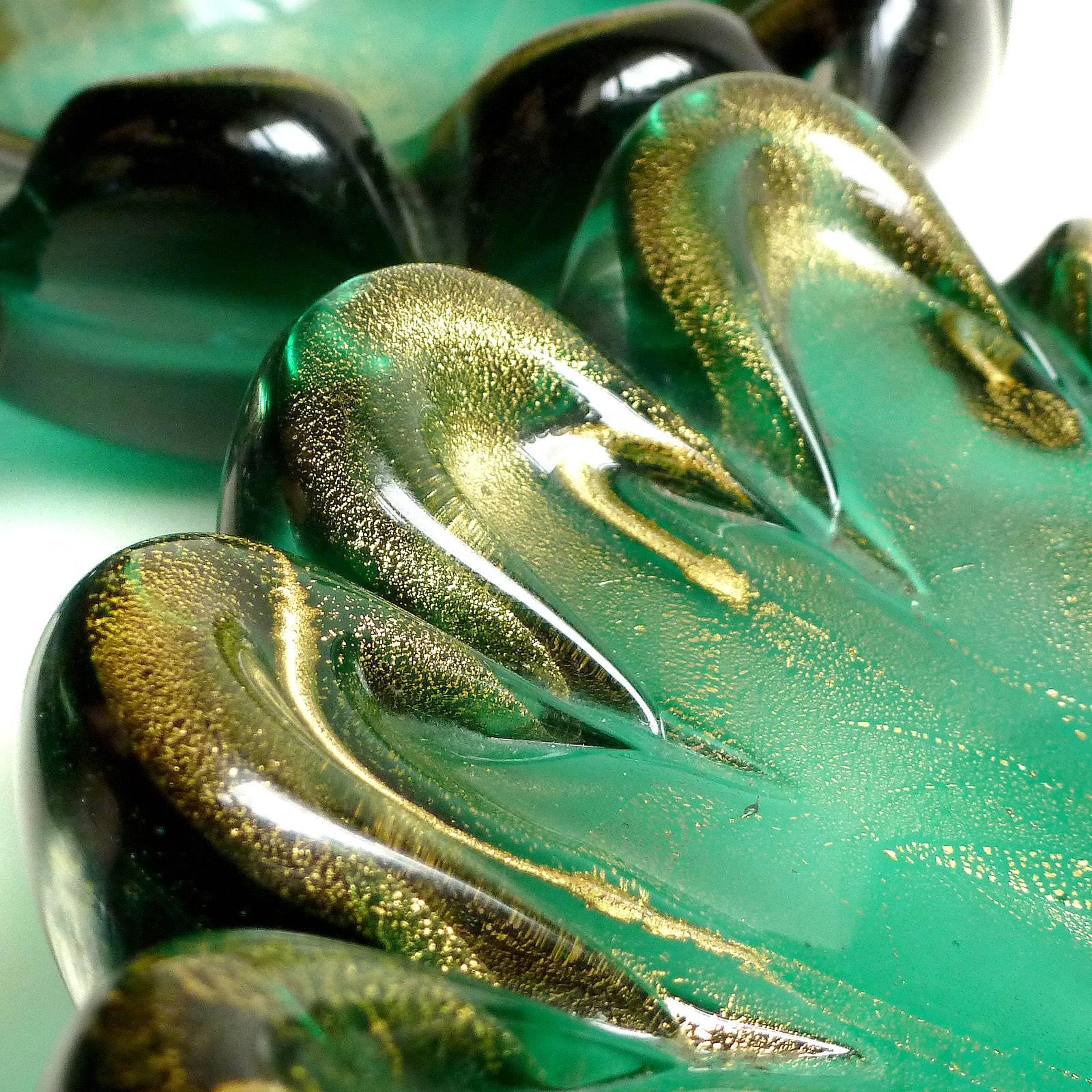 Mid-Century Modern Murano Gold Flecks Emerald Green Italian Art Glass Seashell Ring Bowls