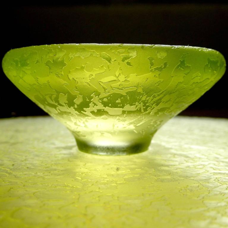 Murano Vaseline Uranium Corroso Texture Italian Art Glass Vanity Jewelry Box For Sale at 1stdibs