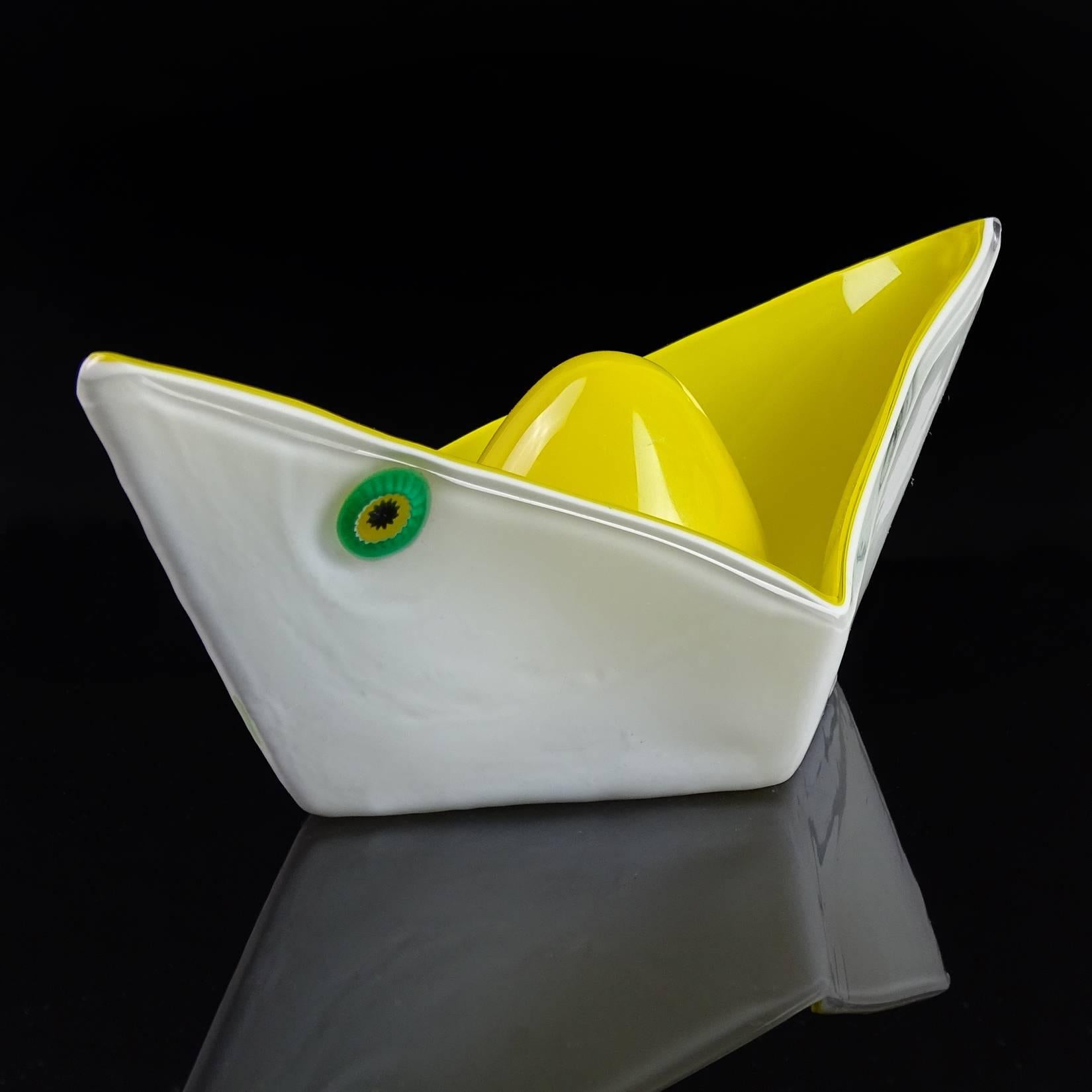 Mid-Century Modern Gino Vistosi Murano 1961 Origami Paper Boat Italian Art Glass Sculptural Bowl