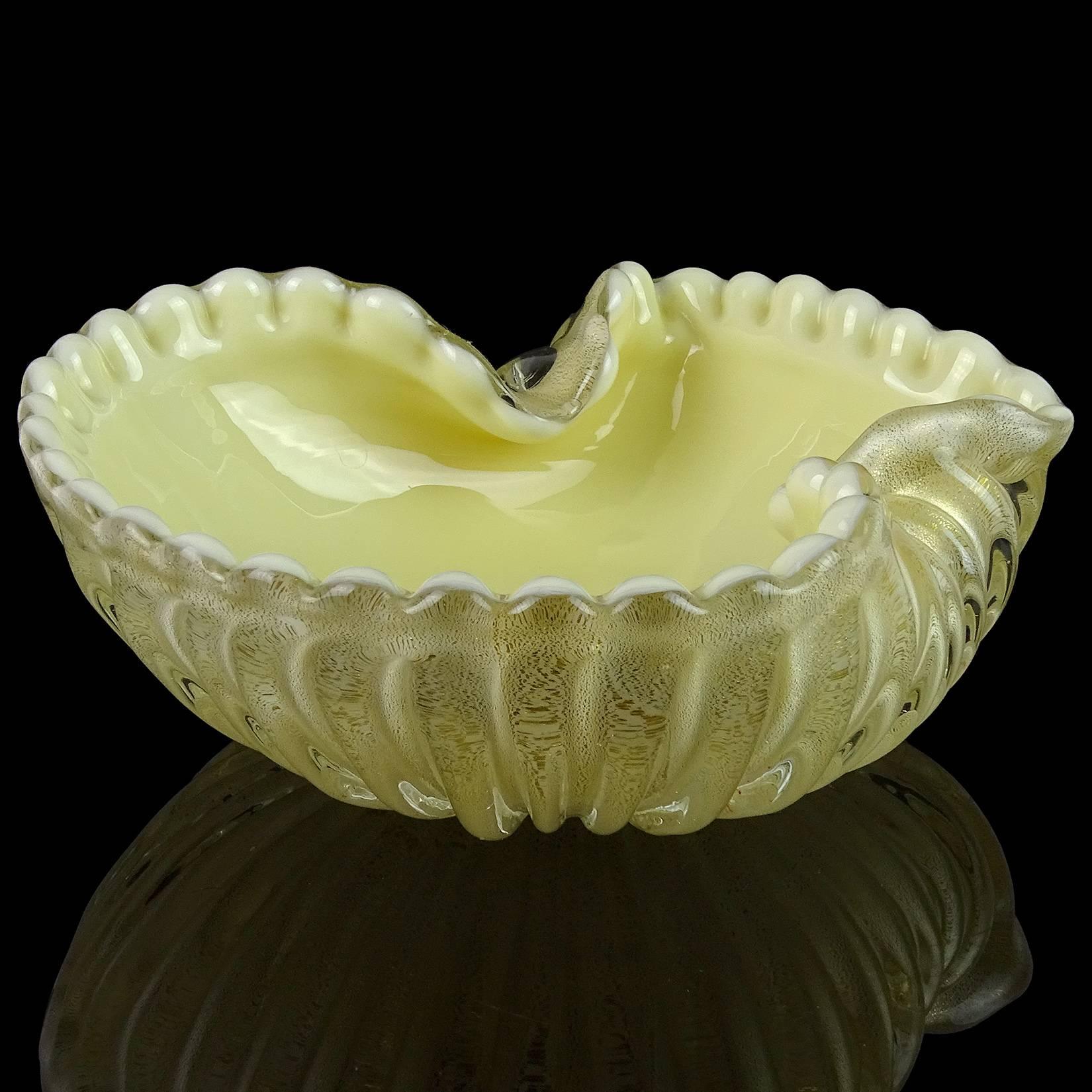 Mid-Century Modern Seguso Murano Creamy Yellow Gold Flecks Italian Art Glass Seashell Bowls