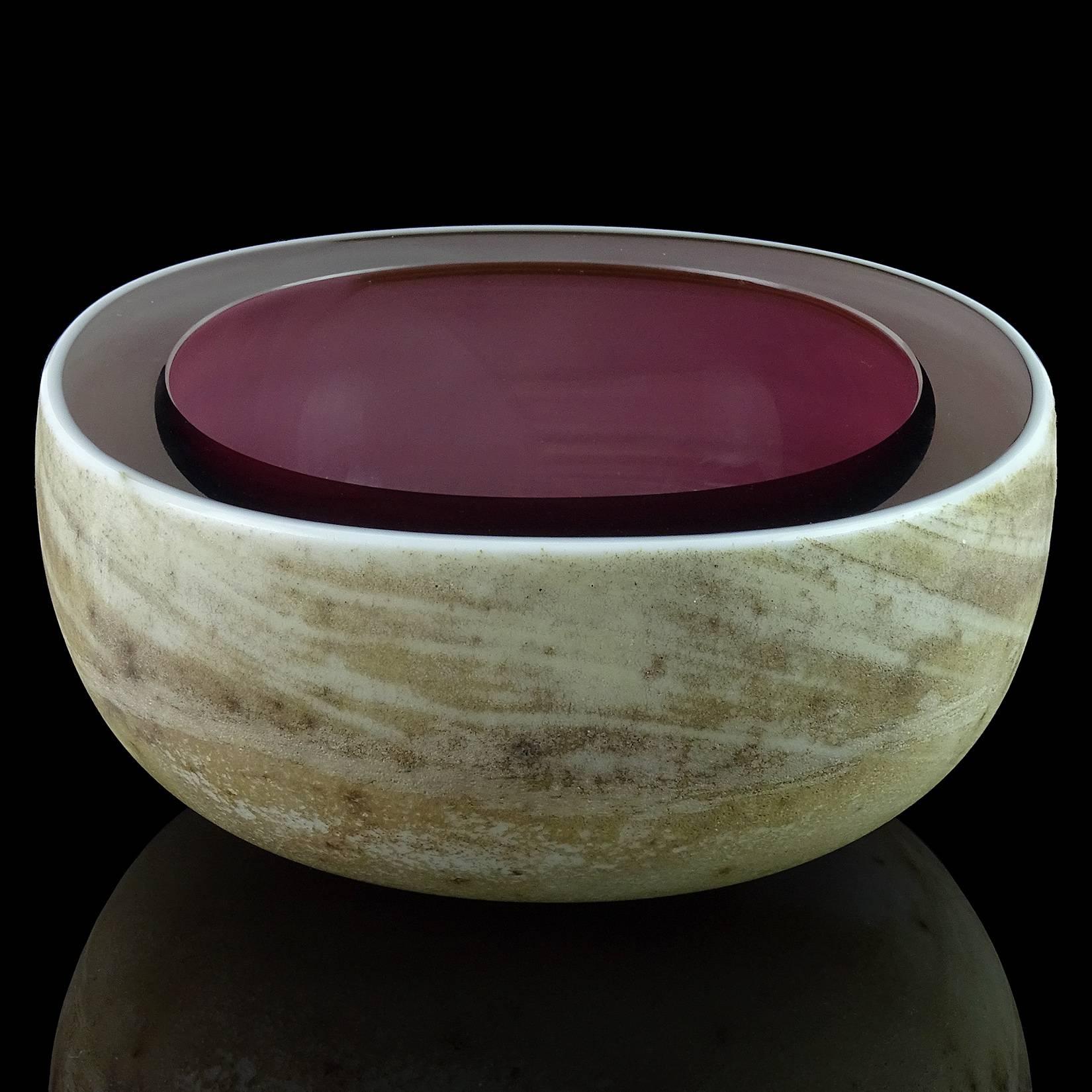 Barbini Murano Purple Sommerso White Scavo Italian Art Glass Geode Cut Bowl In Excellent Condition In Kissimmee, FL