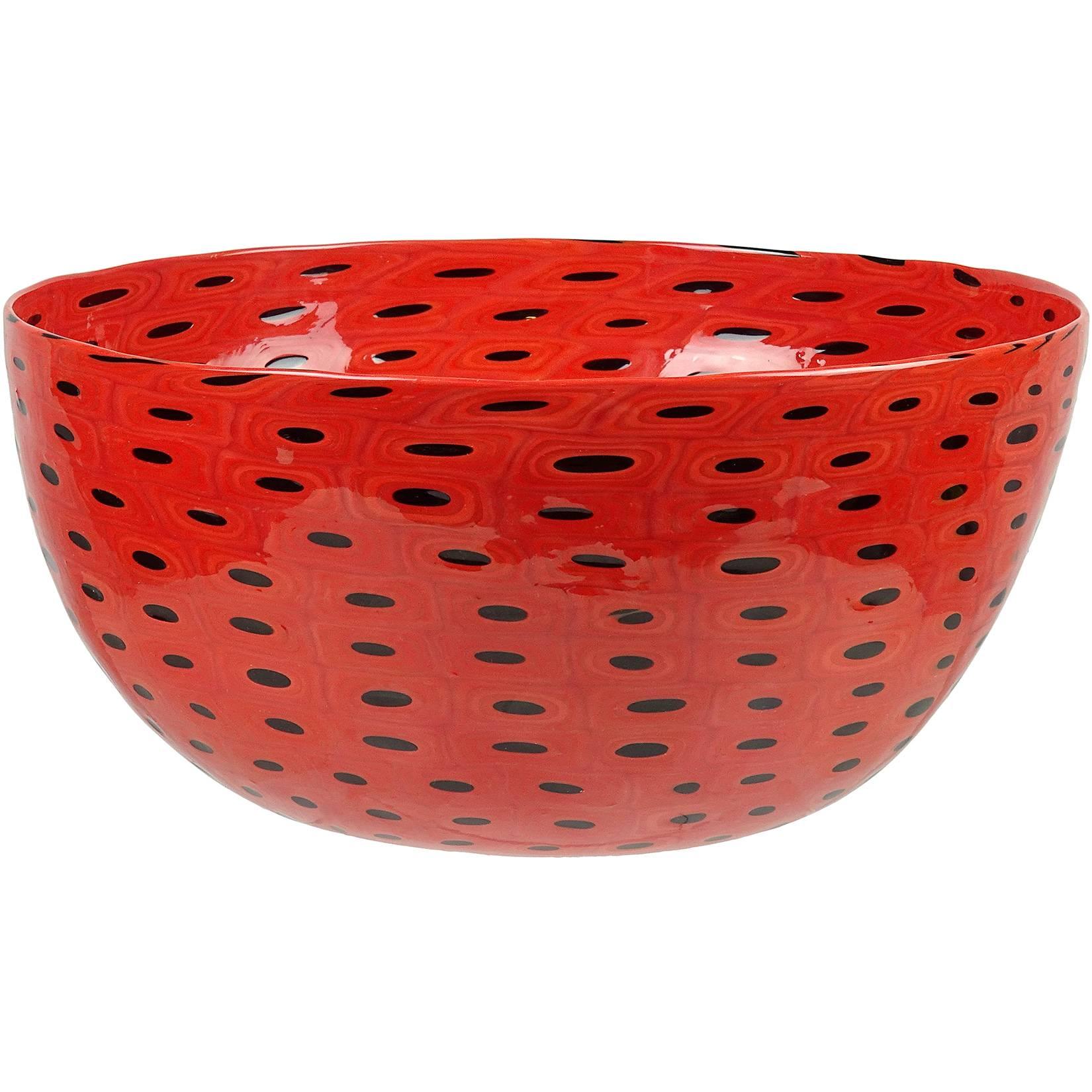 Vittorio Ferro Murano Red Black Bullseye Murrines Italian Art Glass Center Bowl