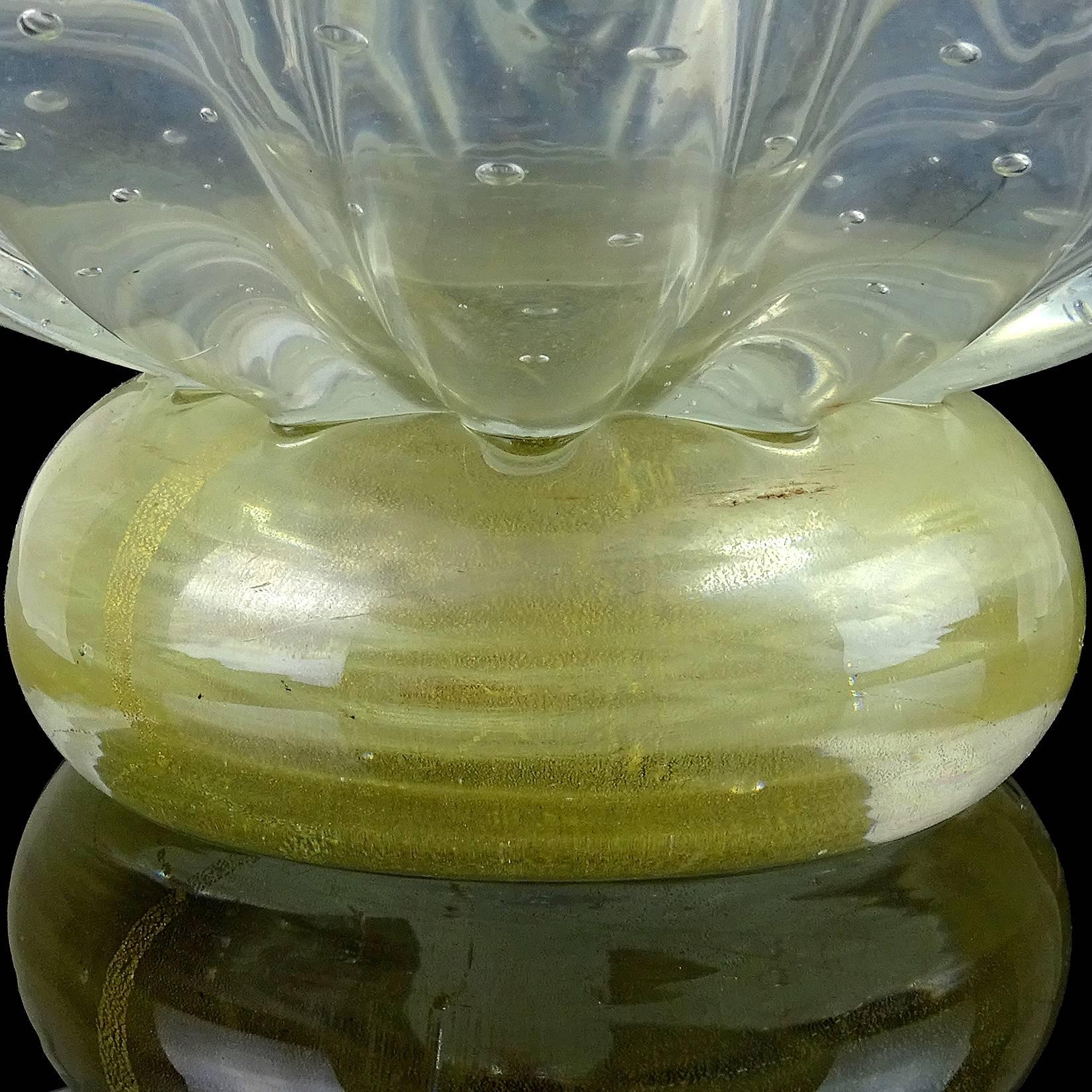Barovier Toso Murano Iridescent Gold Flecks Italian Art Glass Centerpiece Bowl In Good Condition In Kissimmee, FL