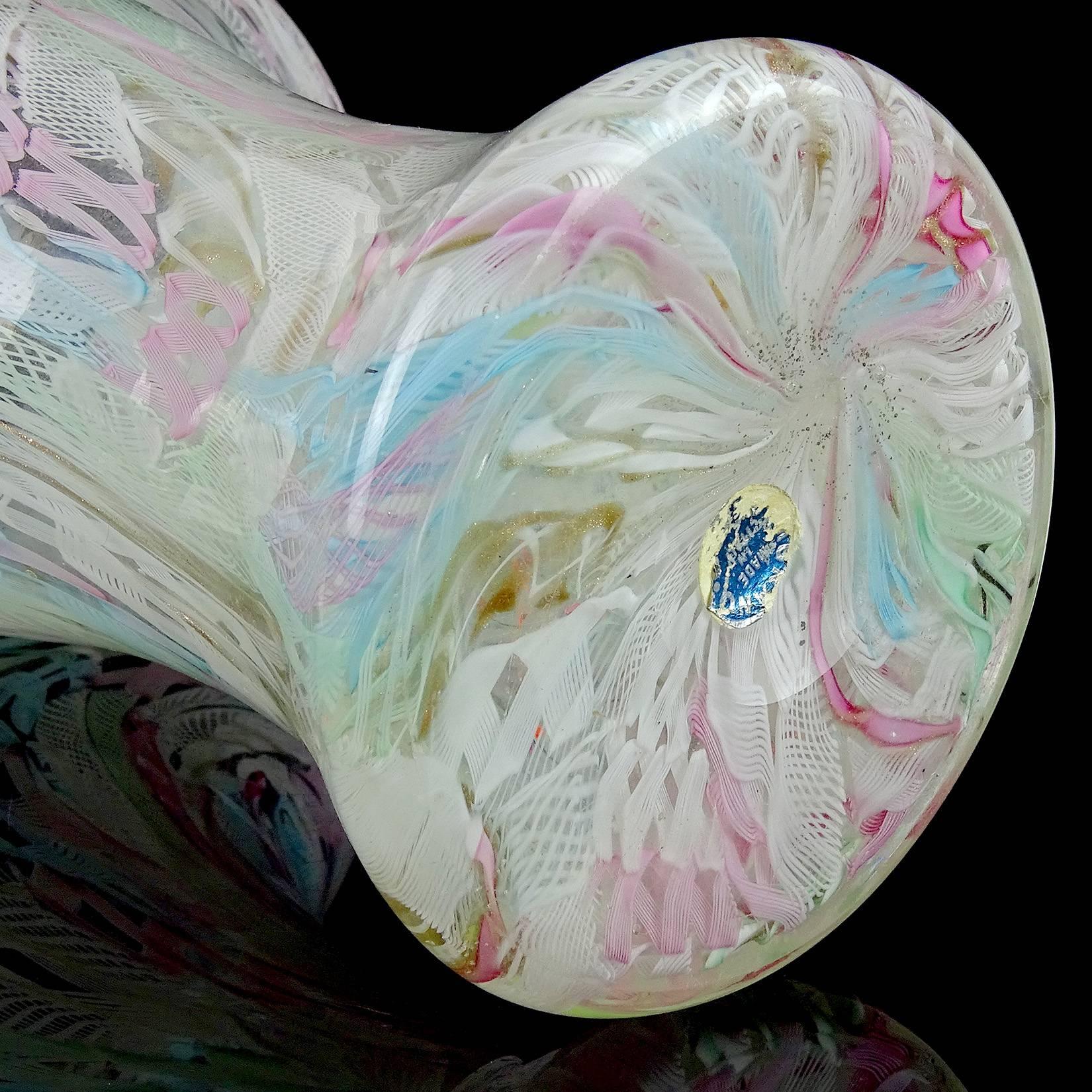 Murano Multi-Color Pastel Ribbons Italian Art Glass Fan Shaped Flower Vase In Good Condition In Kissimmee, FL