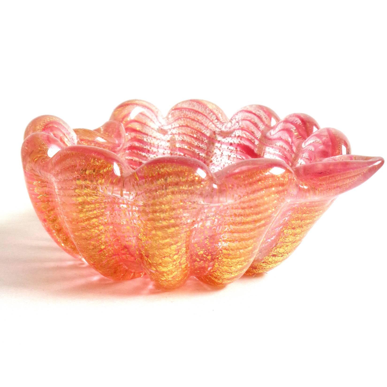 Beautiful set of Murano handblown striped pink and cobalt blue Italian art glass heart shaped dishes. Documented to the Barovier e Toso Ccompany, in the 