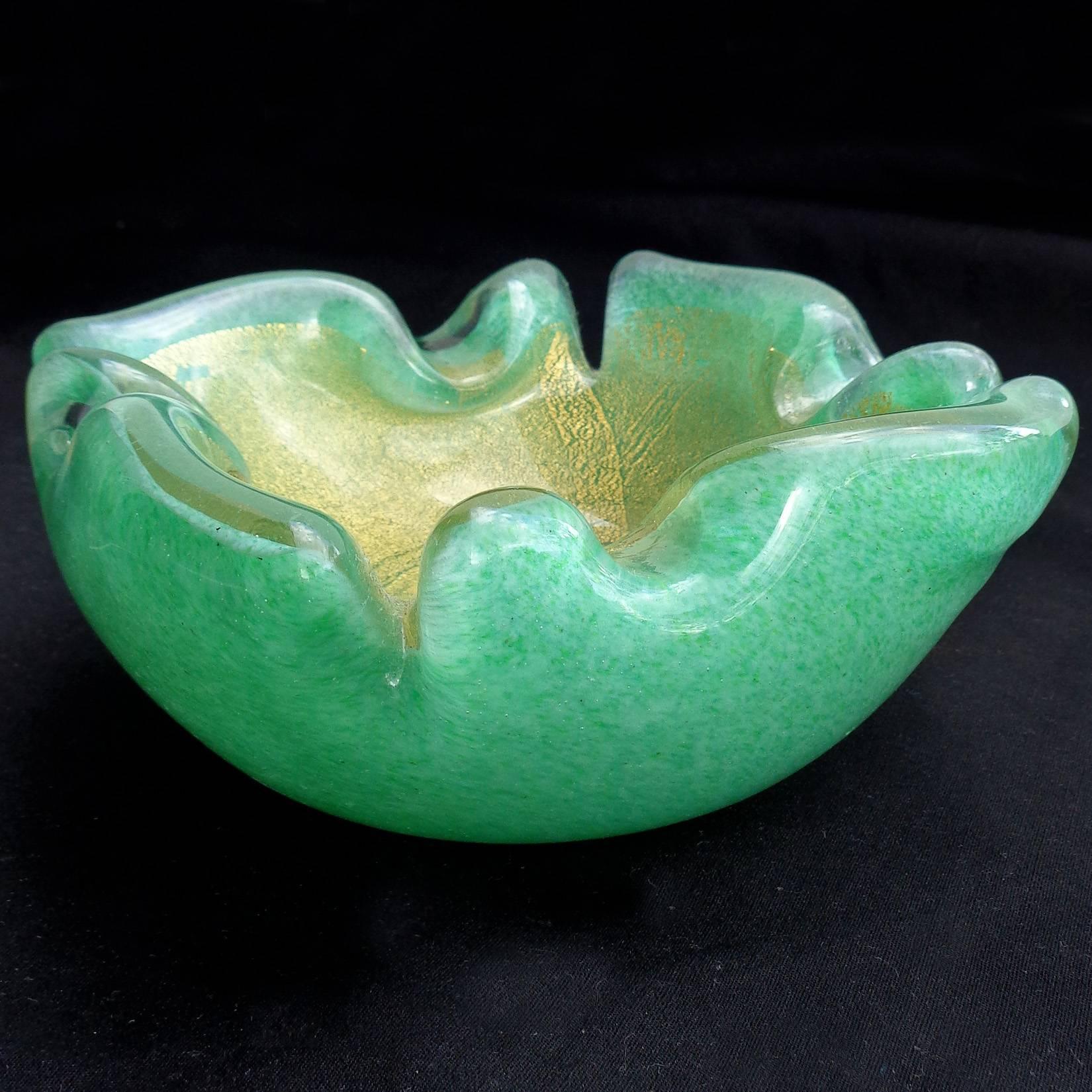 Mid-Century Modern Barovier Toso Murano Green Gold Italian Art Glass Cut Rim Bowl Dish Ashtray