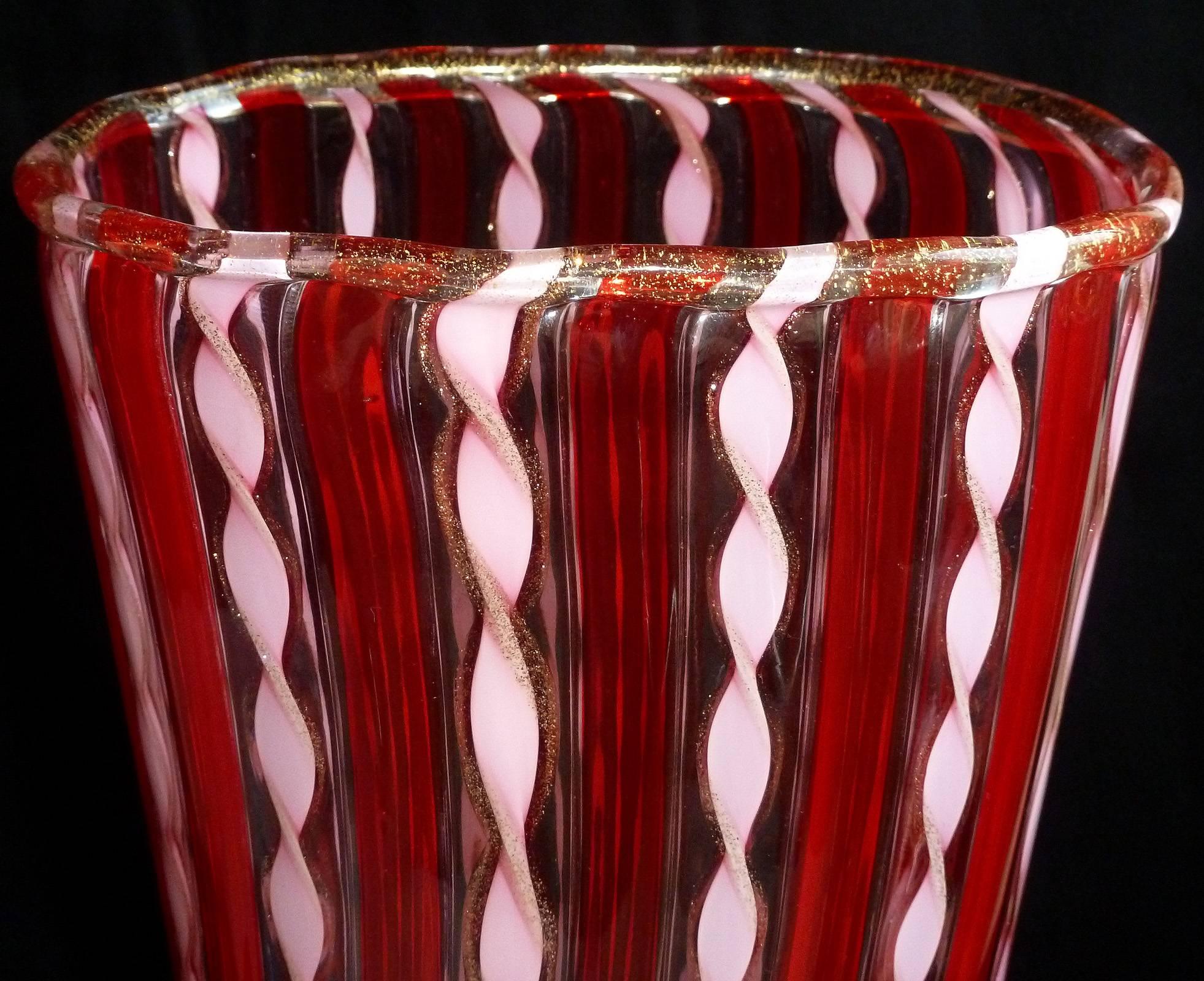 Hand-Crafted Murano Red Stripes Pink Ribbons Gold Flecks Italian Art Glass Flower Vase