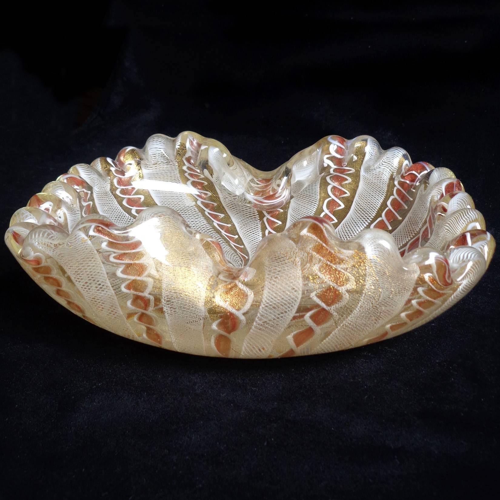 Hand-Crafted Fratelli Toso Murano White Copper Aventurine Ribbons Gold Italian Art Glass Bowl