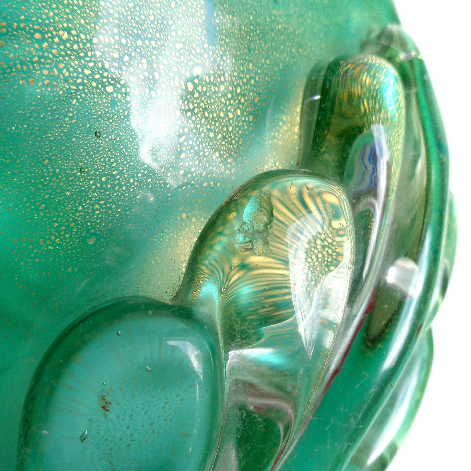 Seguso Vetri D'Arte Murano Gold, Applied Leafs, Italian Art Glass Flower Vase In Excellent Condition In Kissimmee, FL