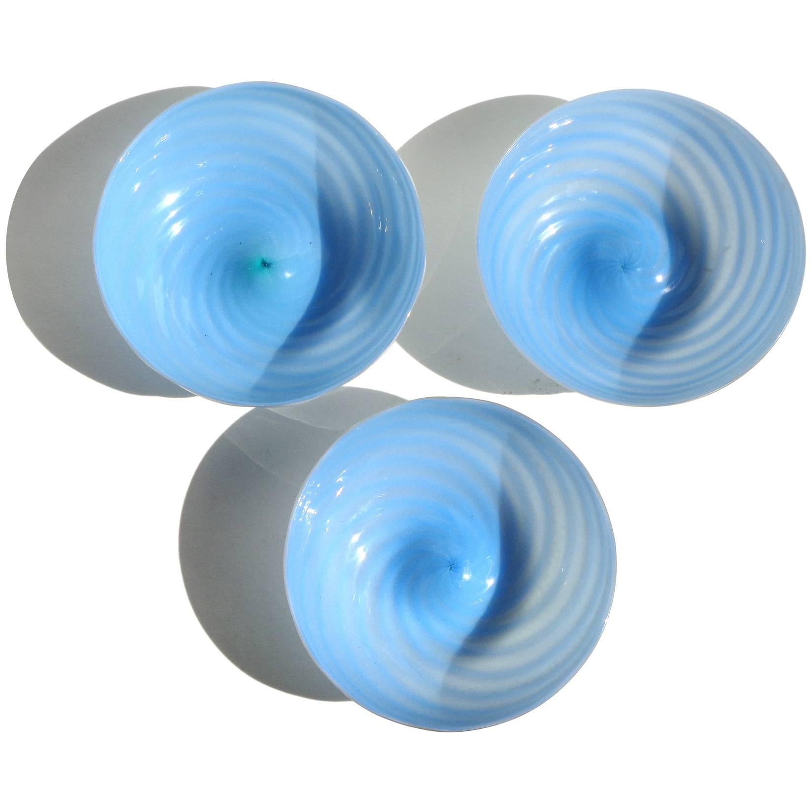Beautiful and rare, set of 3 Murano hand blown light blue and gold flecks Italian art glass small bowls / dishes. Attributed to the Artistica Soffiera Vetreria - Barovier Seguso Ferro glass studio, and to designers Flavio Poli and Alfredo Barbini,