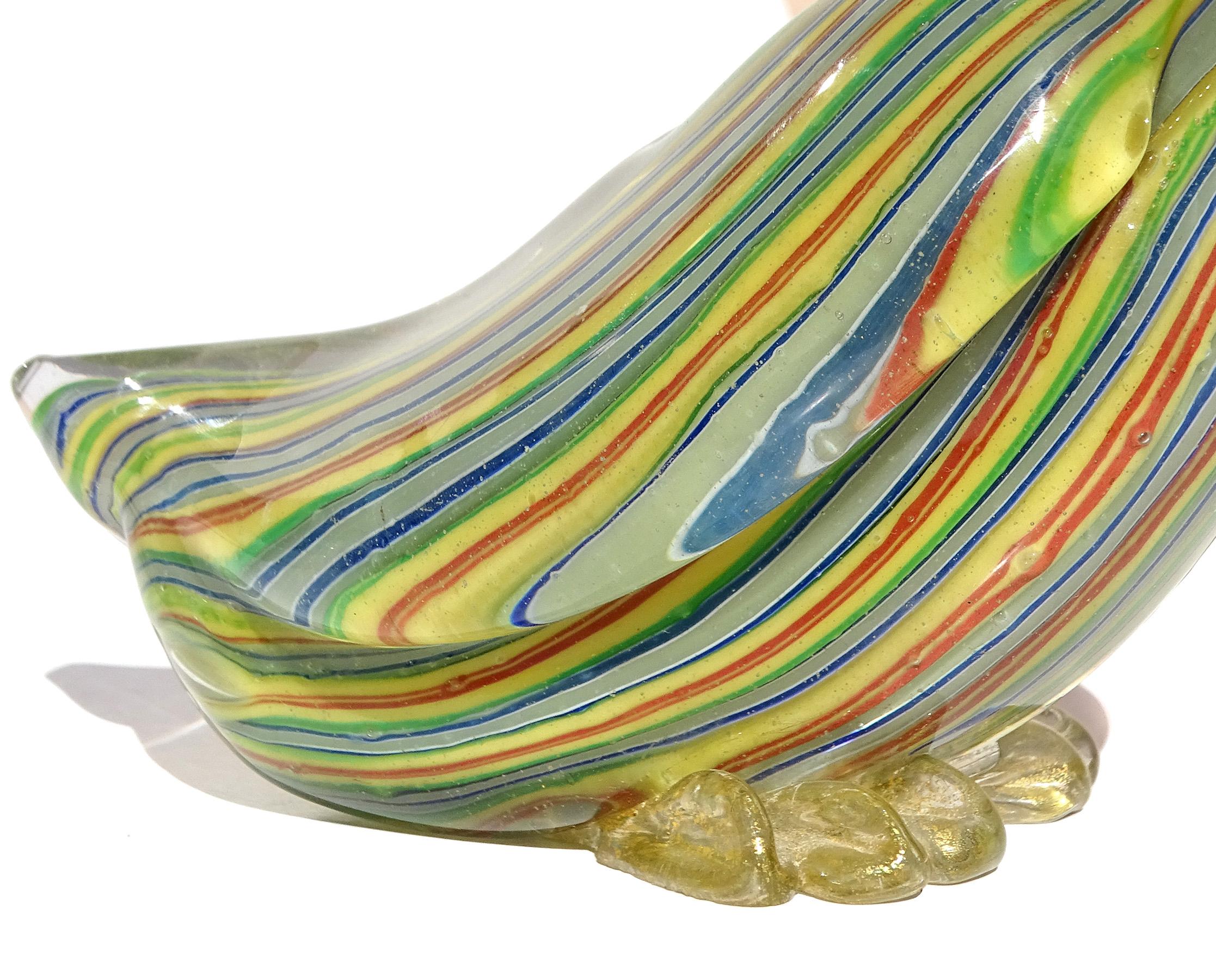Scultura di anatra in vetro artistico italiano Fratelli Toso Murano Rainbow Pattern Gold Fleck in vendita 2