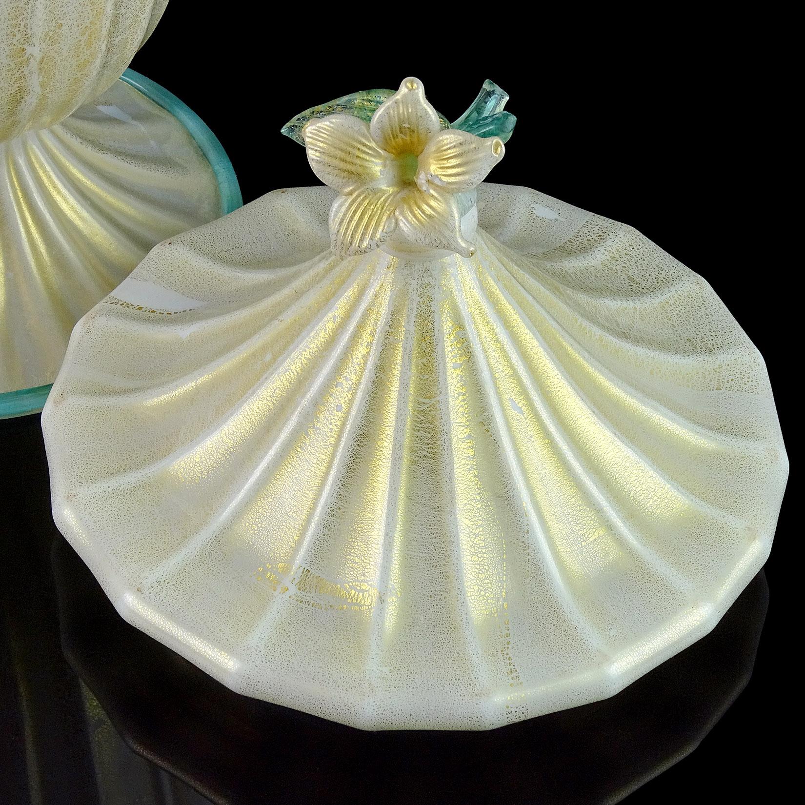 Fatto a mano Barovier Toso White Aqua Gold Flecks Contenitore in vetro artistico italiano di Murano in vendita