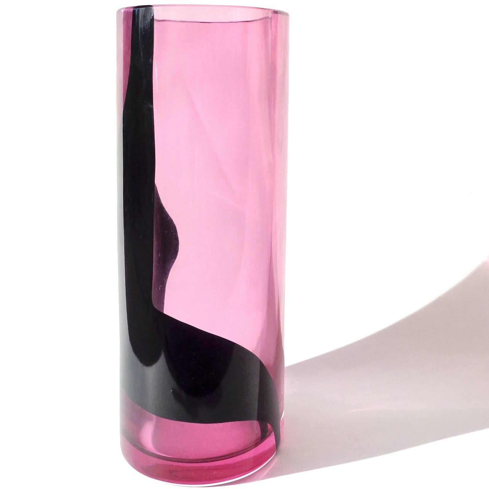 Elegant and unusual Murano hand blown pink and black abstract decoration Italian art glass flower vase. The piece is signed "Seguso AV for Oggetti Italy" and still retails the Oggetti label. It also has a circular cut out on the front of