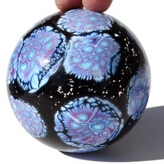Presse-papier en mosaïque de verre d'art italien « Murano Blue Murrines Black » de Fratelli Toso