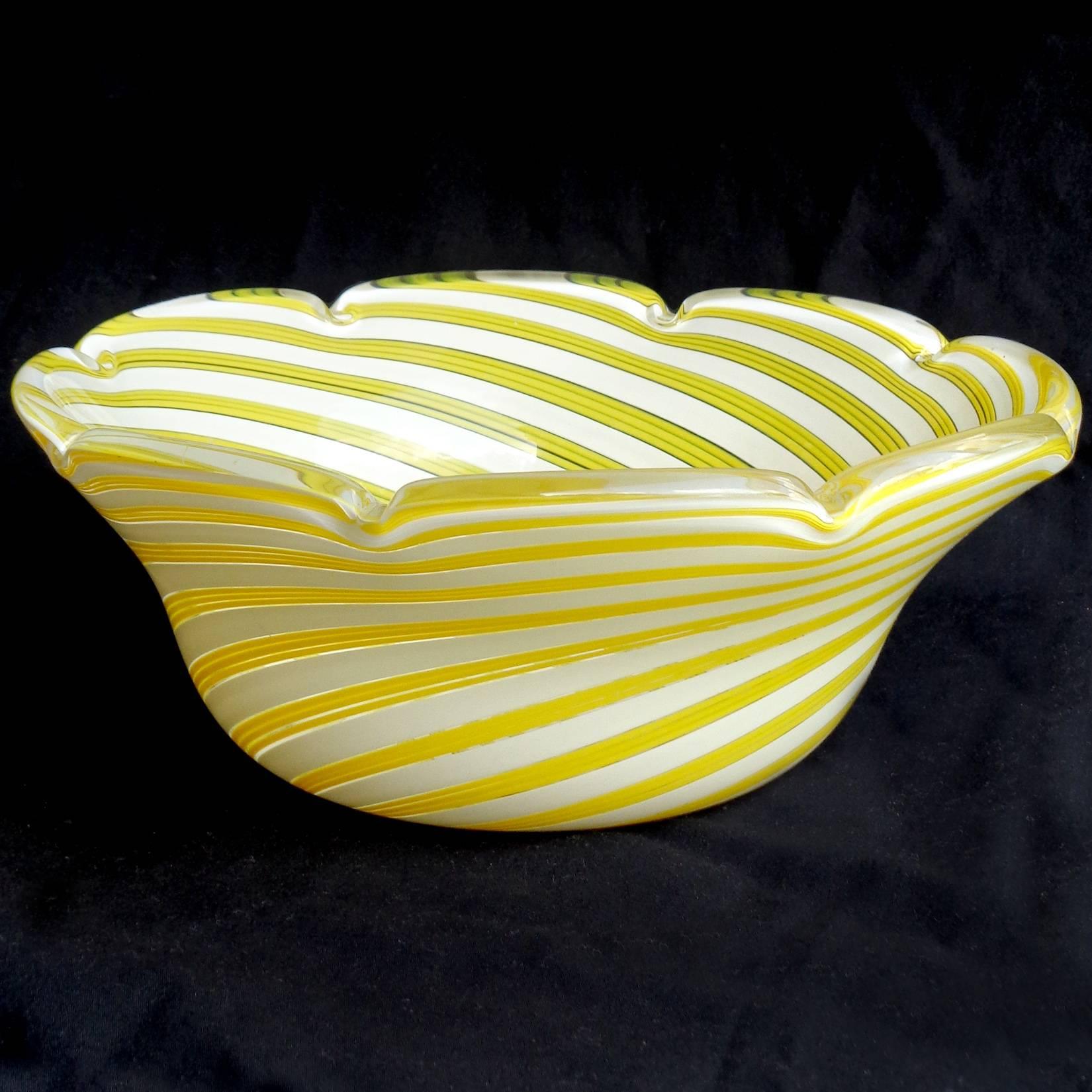 Hand-Crafted Dino Martens Aureliano Toso Murano Yellow White Italian Art Glass Bowl