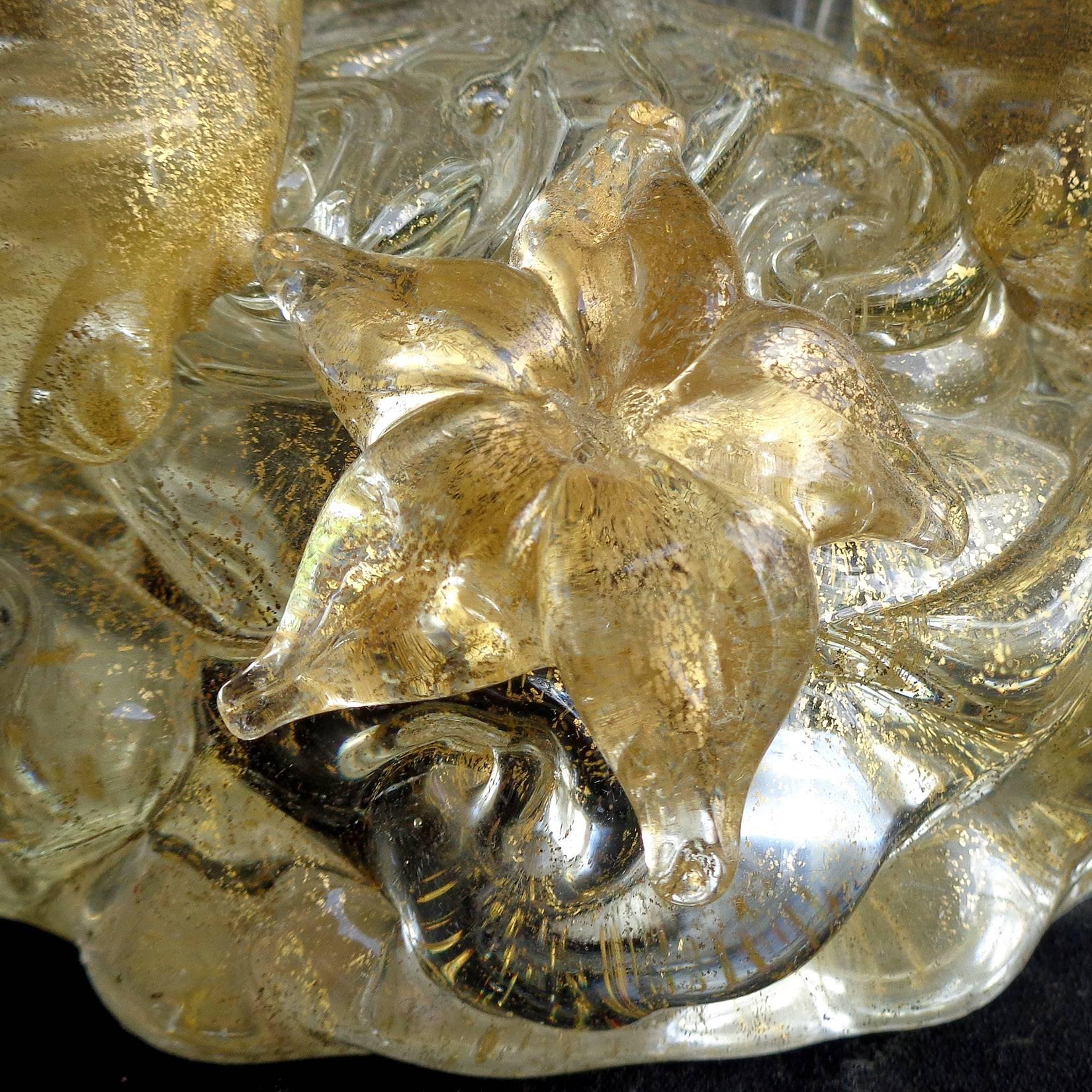 Ercole Barovier Murano Iridescent Gold Flecks Italian Art Glass Seashell Bowl In Excellent Condition In Kissimmee, FL