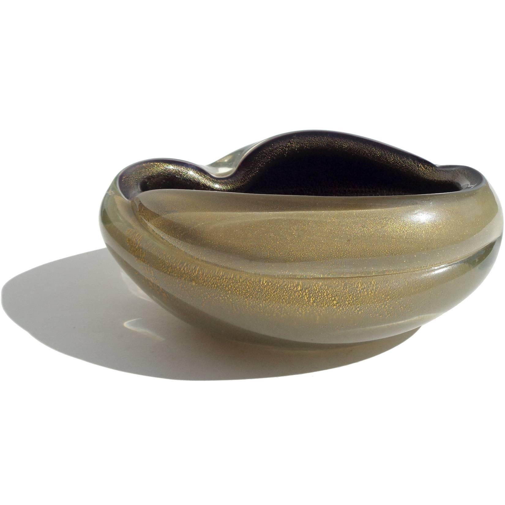 Alfredo Barbini Murano Black Gray Gold Flecks Italian Art Glass Bowl In Excellent Condition In Kissimmee, FL