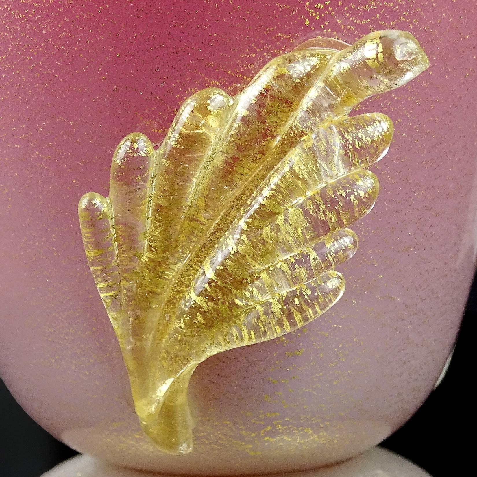 Hand-Crafted Barovier Seguso Ferro Murano Incamiciato Gold Leafs Italian Art Glass Vase